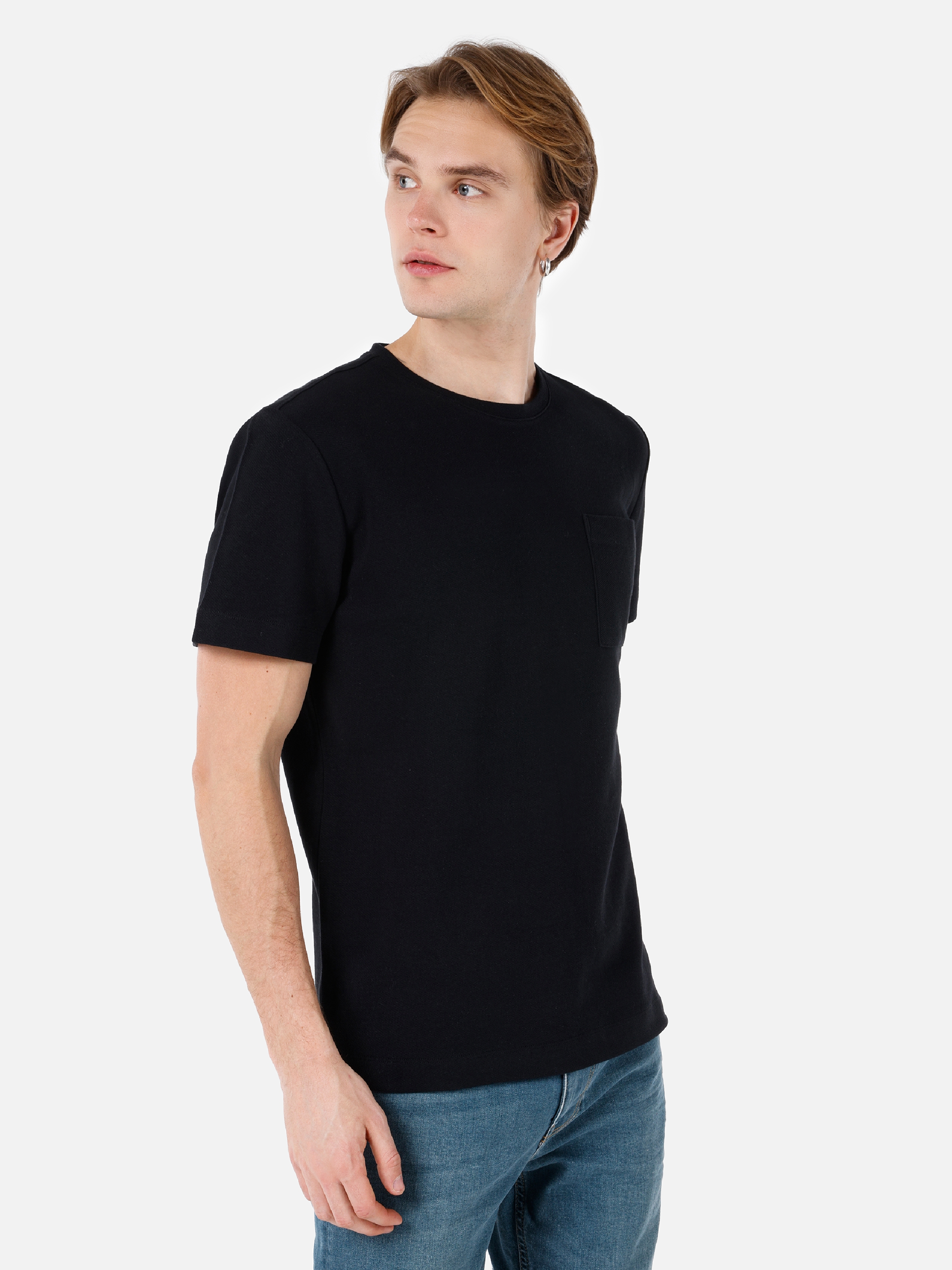 Afișați detalii pentru Tricou Cu Maneca Scurta De Barbati Negru Regular Fit  CL1067785