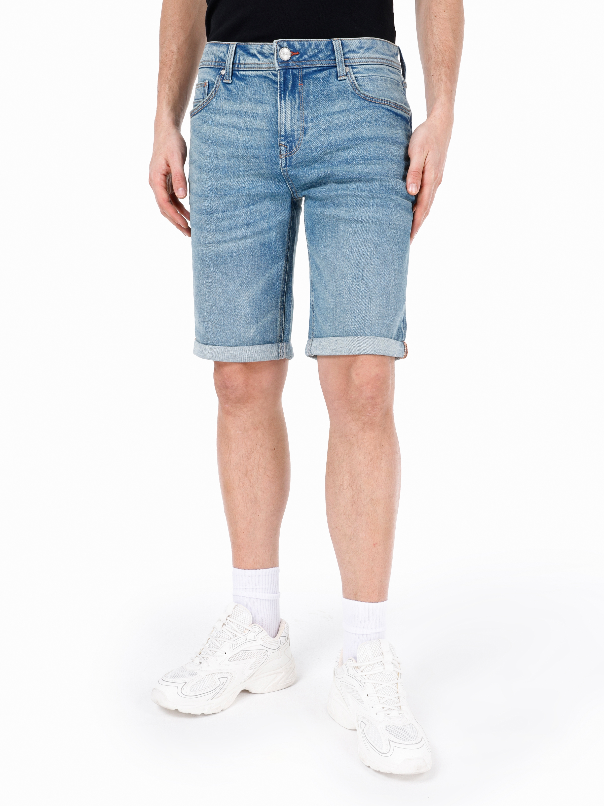 Afișați detalii pentru Short / Pantaloni Scurti De Barbati Denim Straight Fit 044 KARL CL1069523