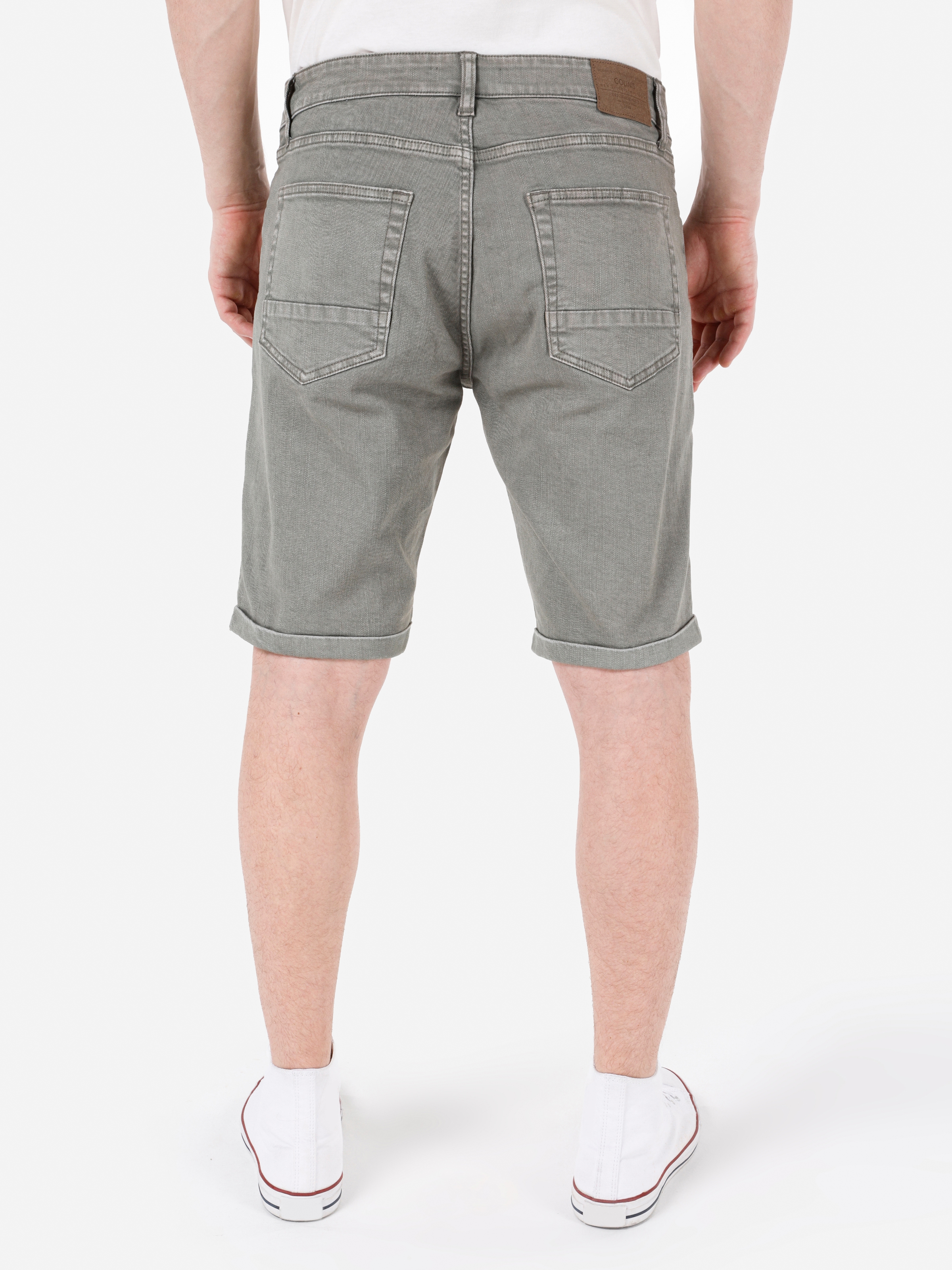 Afișați detalii pentru Short / Pantaloni Scurti De Barbati Verde Regular Fit  CL1069315