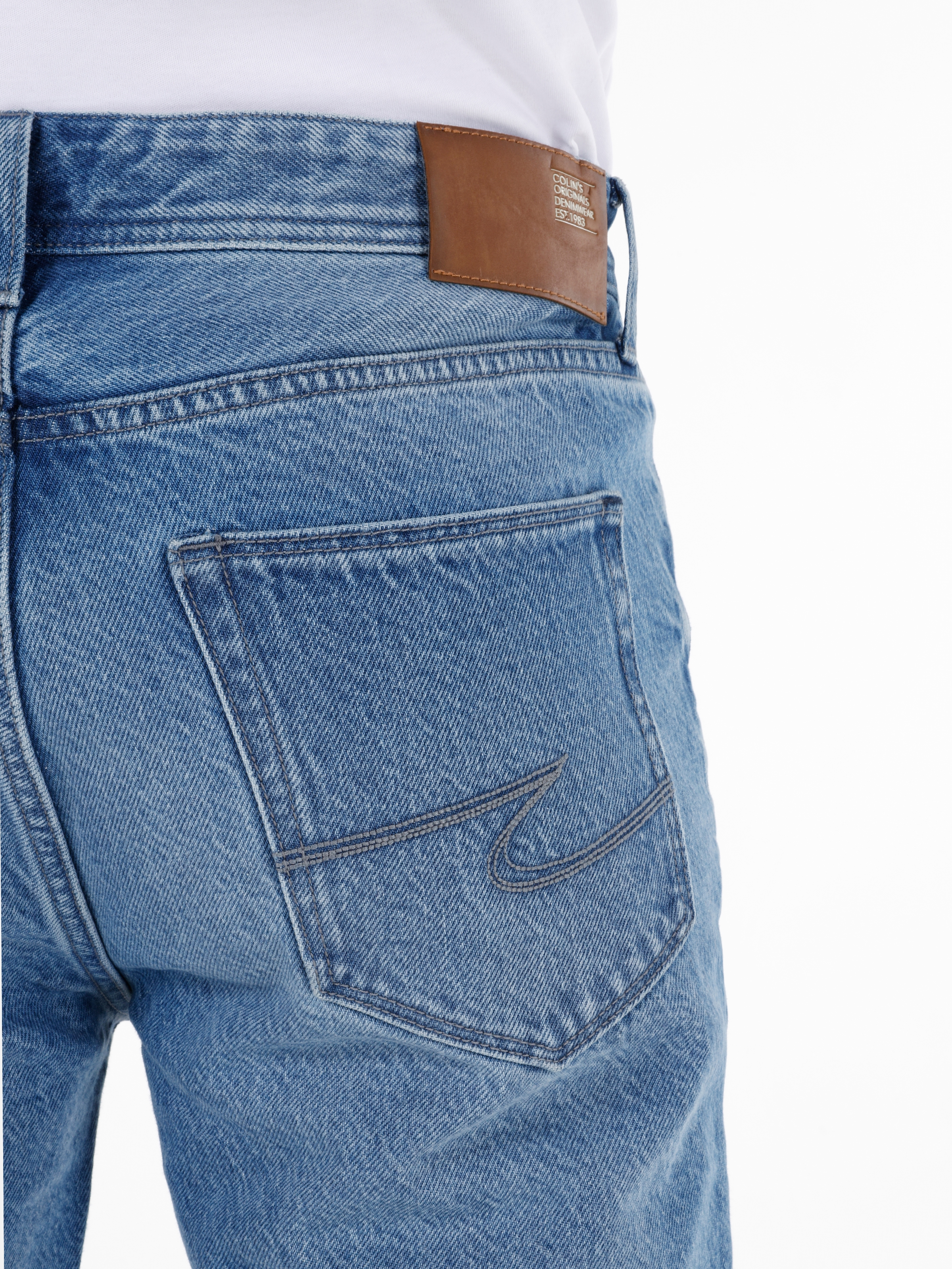 Afișați detalii pentru Short / Pantaloni Scurti De Barbati Albastru Regular Fit 045 DAVID CL1069533