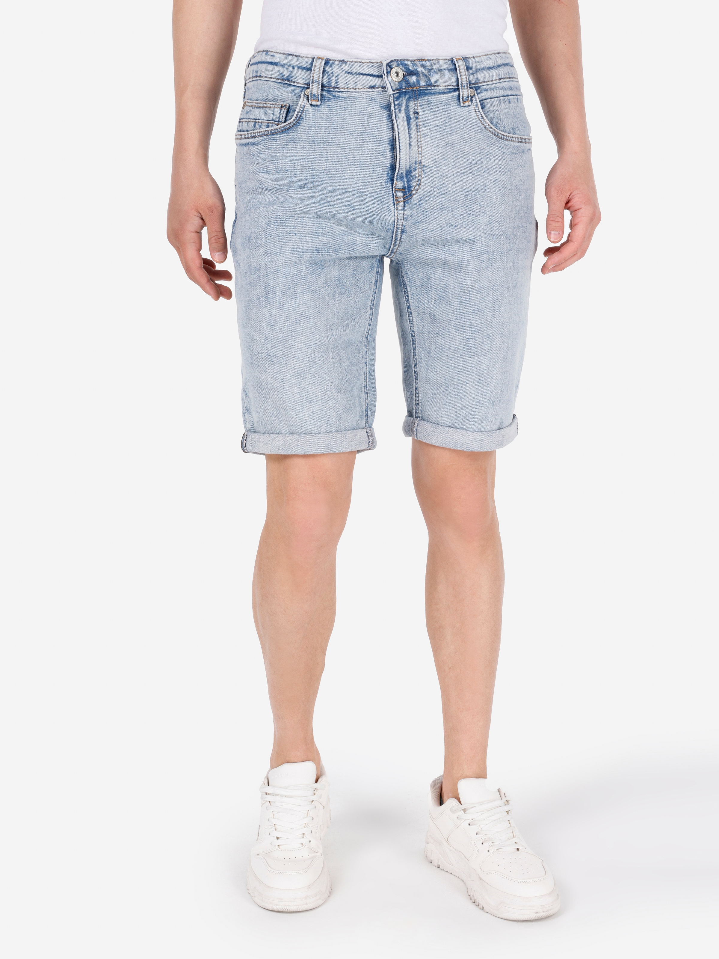 Afișați detalii pentru Short / Pantaloni Scurti De Barbati Albastru deschis Straight Fit 044 KARL 