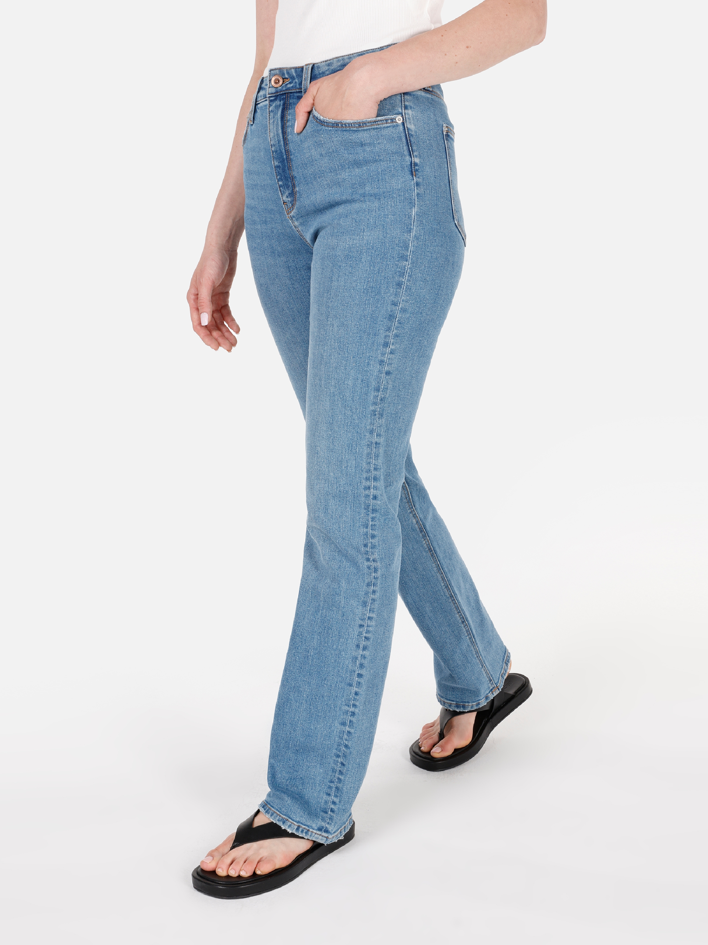 Afișați detalii pentru Pantaloni De Dama Denim Regular Fit 792 MILA CL1070668