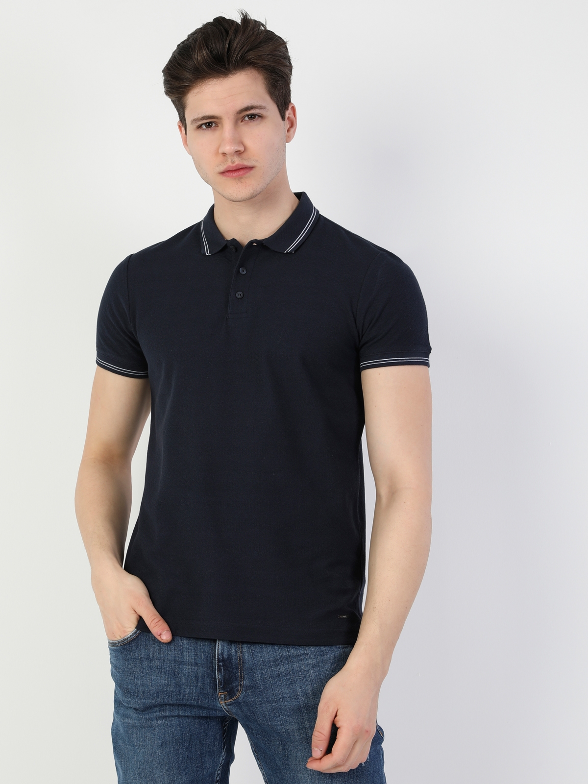 Afișați detalii pentru Tricou Polo Cu Maneca Scurta De Barbati Albastru Marin Regular Fit 