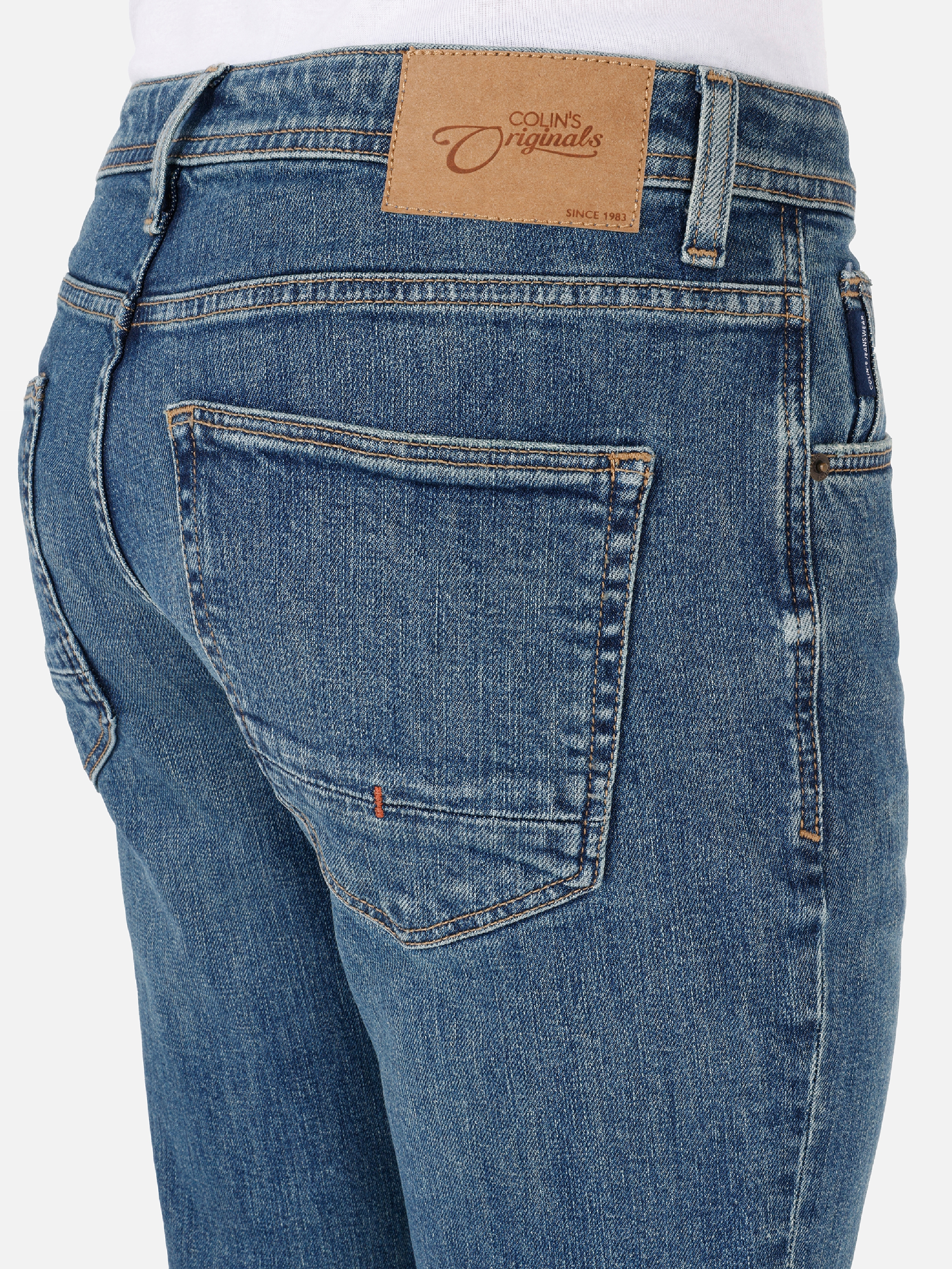 Afișați detalii pentru Pantaloni De Barbati Denim Straight Fit 044 KARL CL1072384