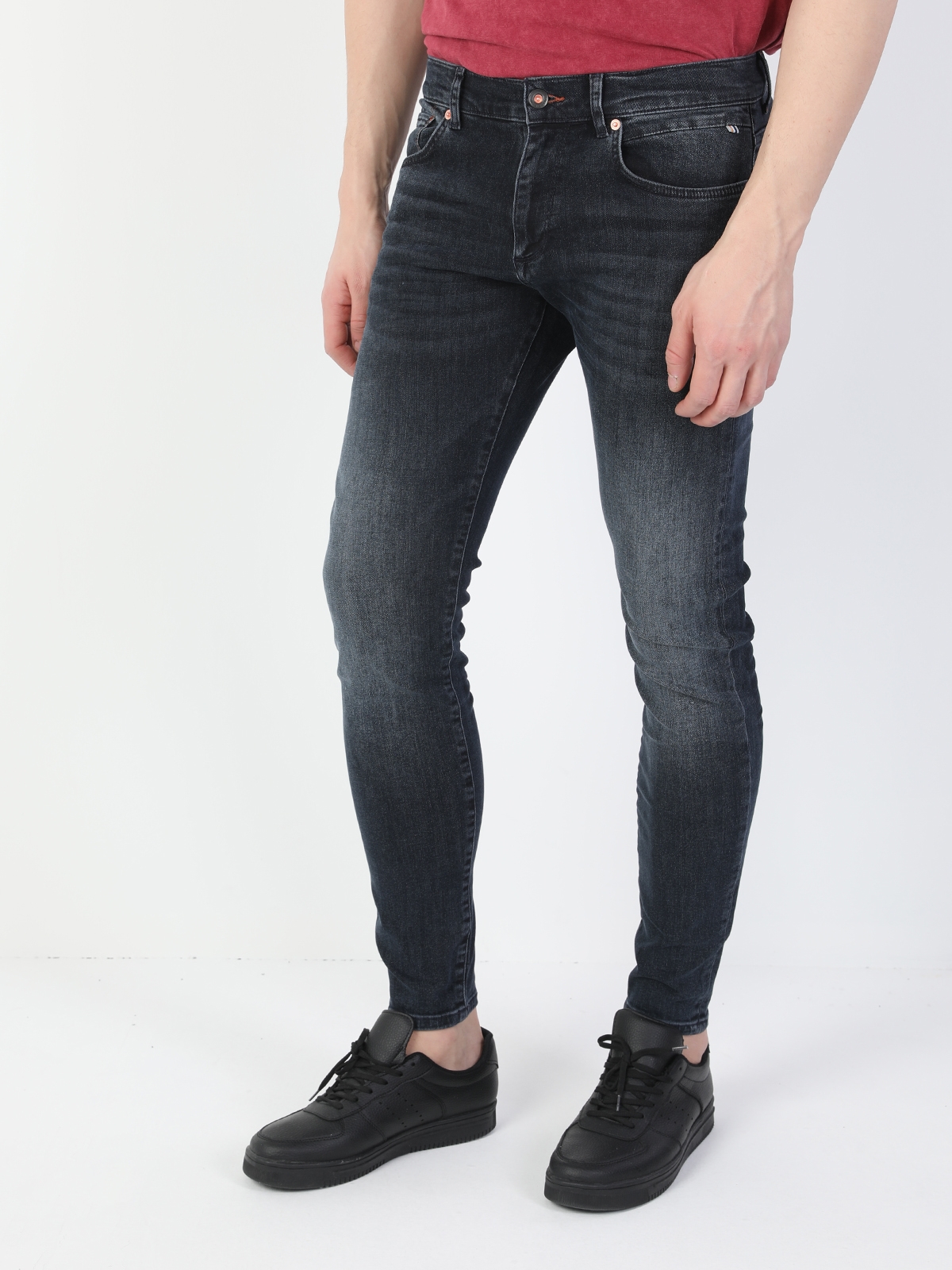 Afișați detalii pentru Pantaloni De Barbati Albastru Skinny Fit 040 ALEX CL1049561