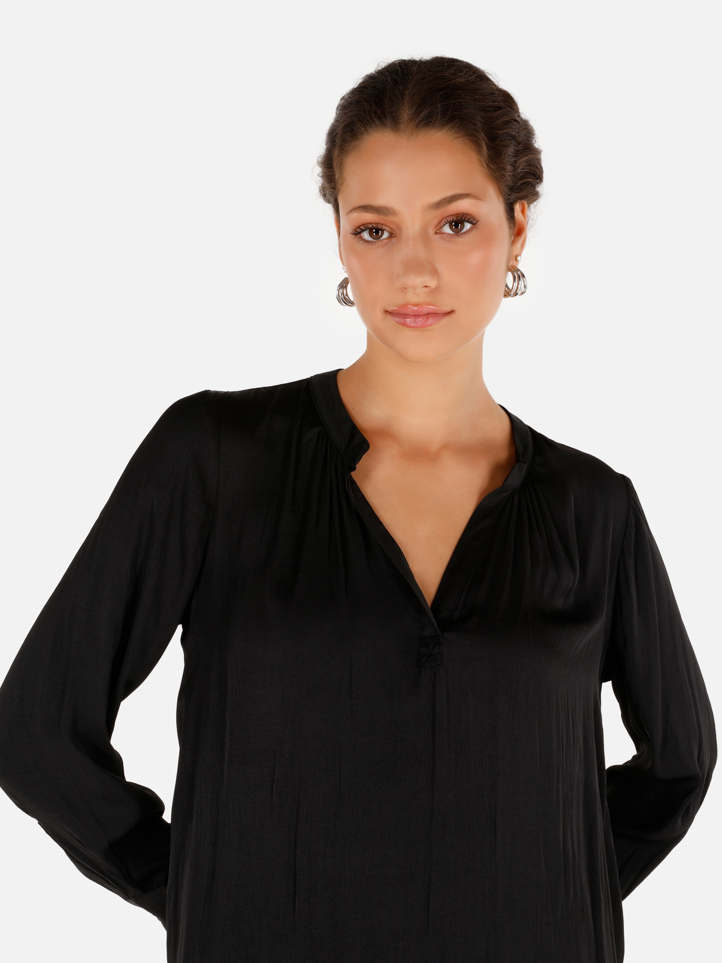 Afișați detalii pentru Bluza Cu Maneca Lunga De Dama Negru Regular Fit  CL1070284