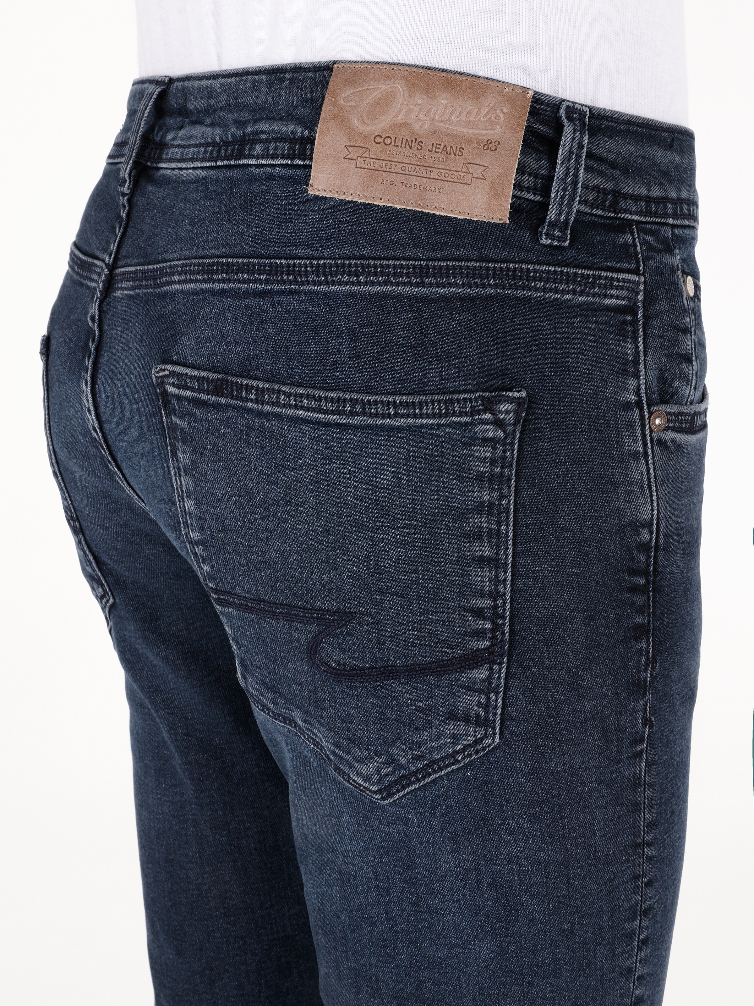 Afișați detalii pentru Pantaloni De Barbati Albastru Straight Fit 044 KARL CL1070552