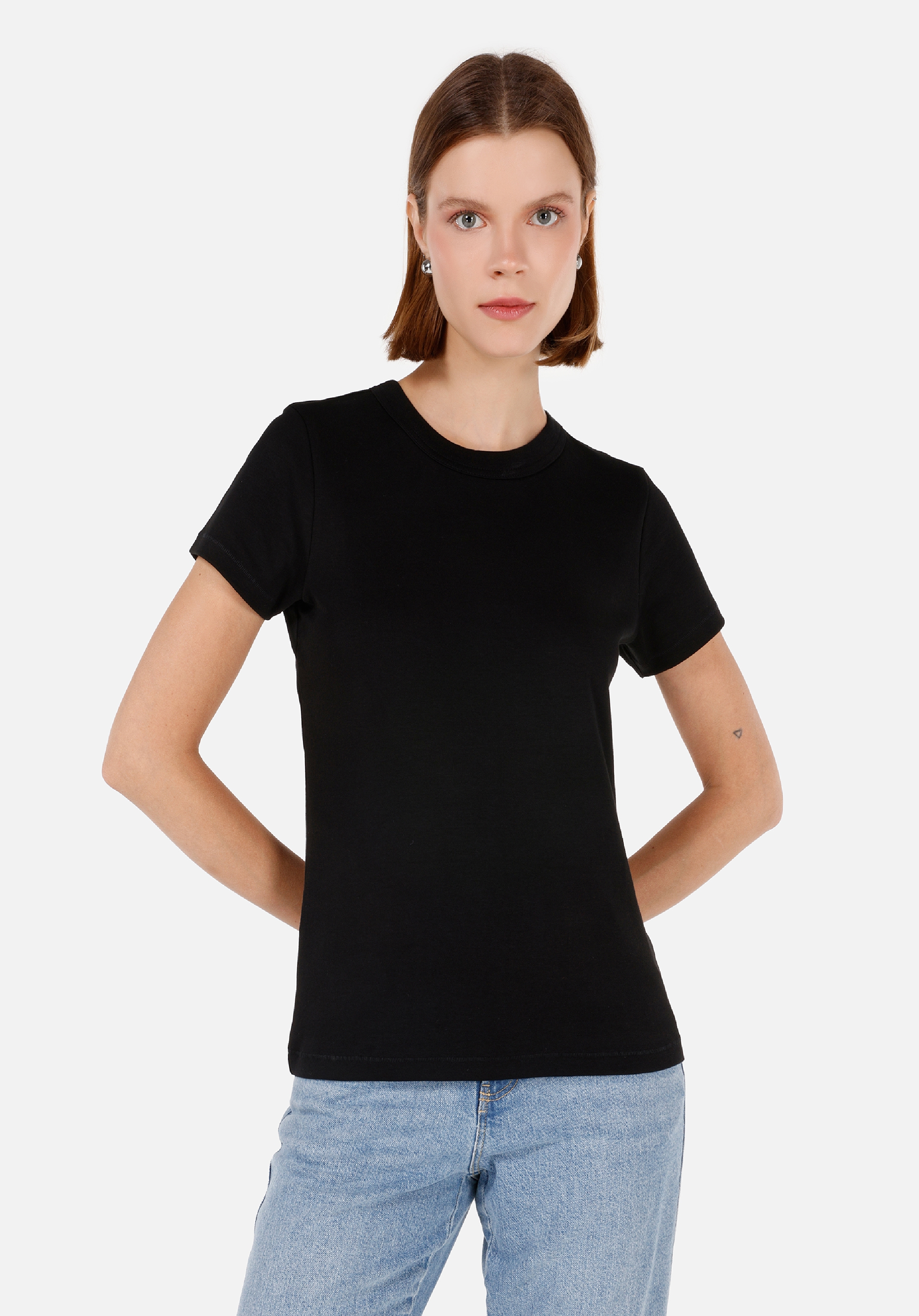 Afișați detalii pentru Tricou Cu Maneca Scurta De Dama Negru Slim Fit  CL1068567