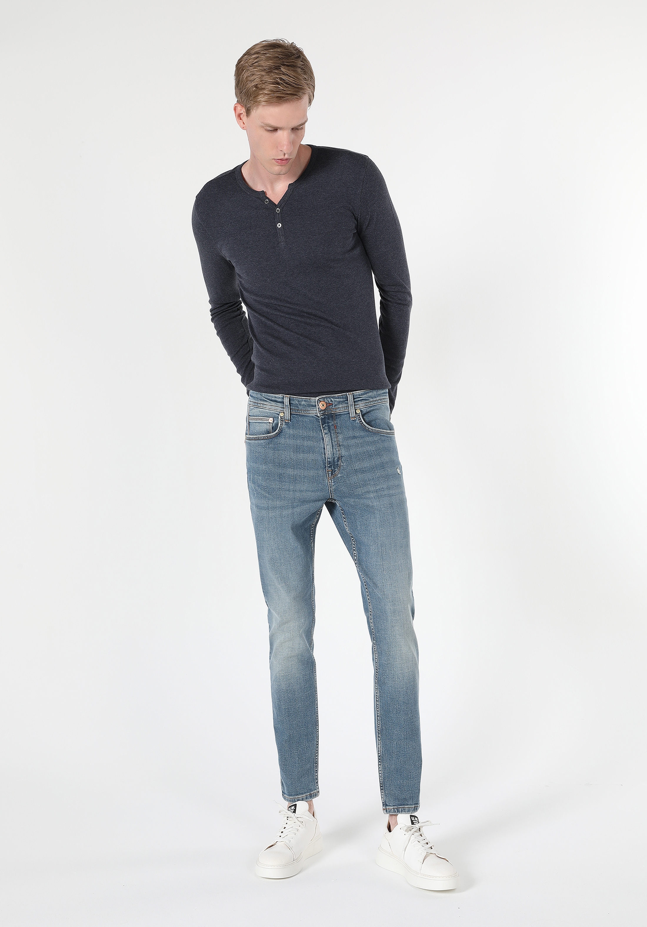 Afișați detalii pentru Pantaloni De Barbati Albastru Skinny Fit  CL1060377