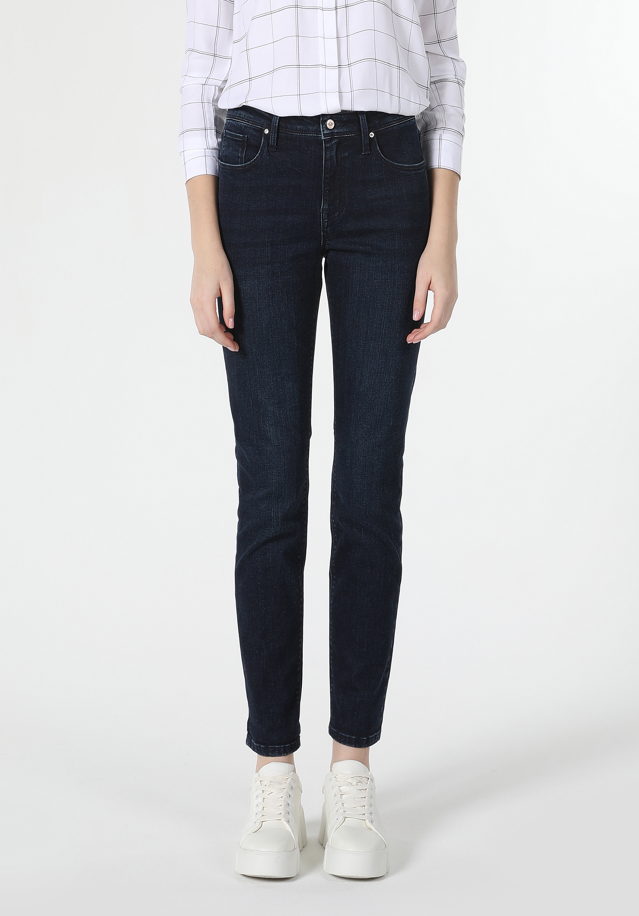 Afișați detalii pentru Pantaloni De Dama Denim Skinny Fit 760 DIANA CL1060390