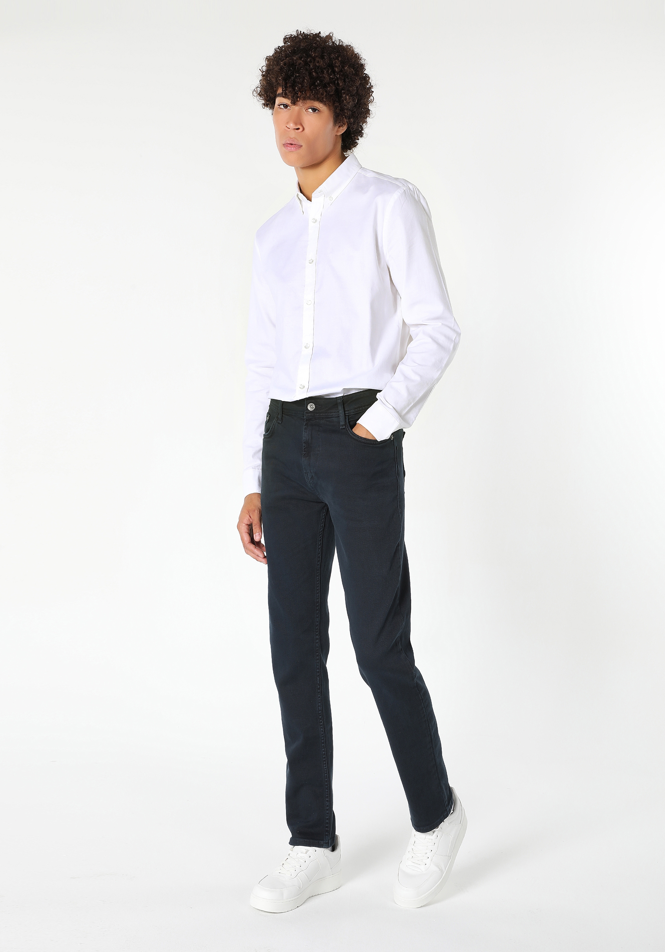 Afișați detalii pentru Pantaloni De Barbati Albastru Marin Straight Fit  CL1055653