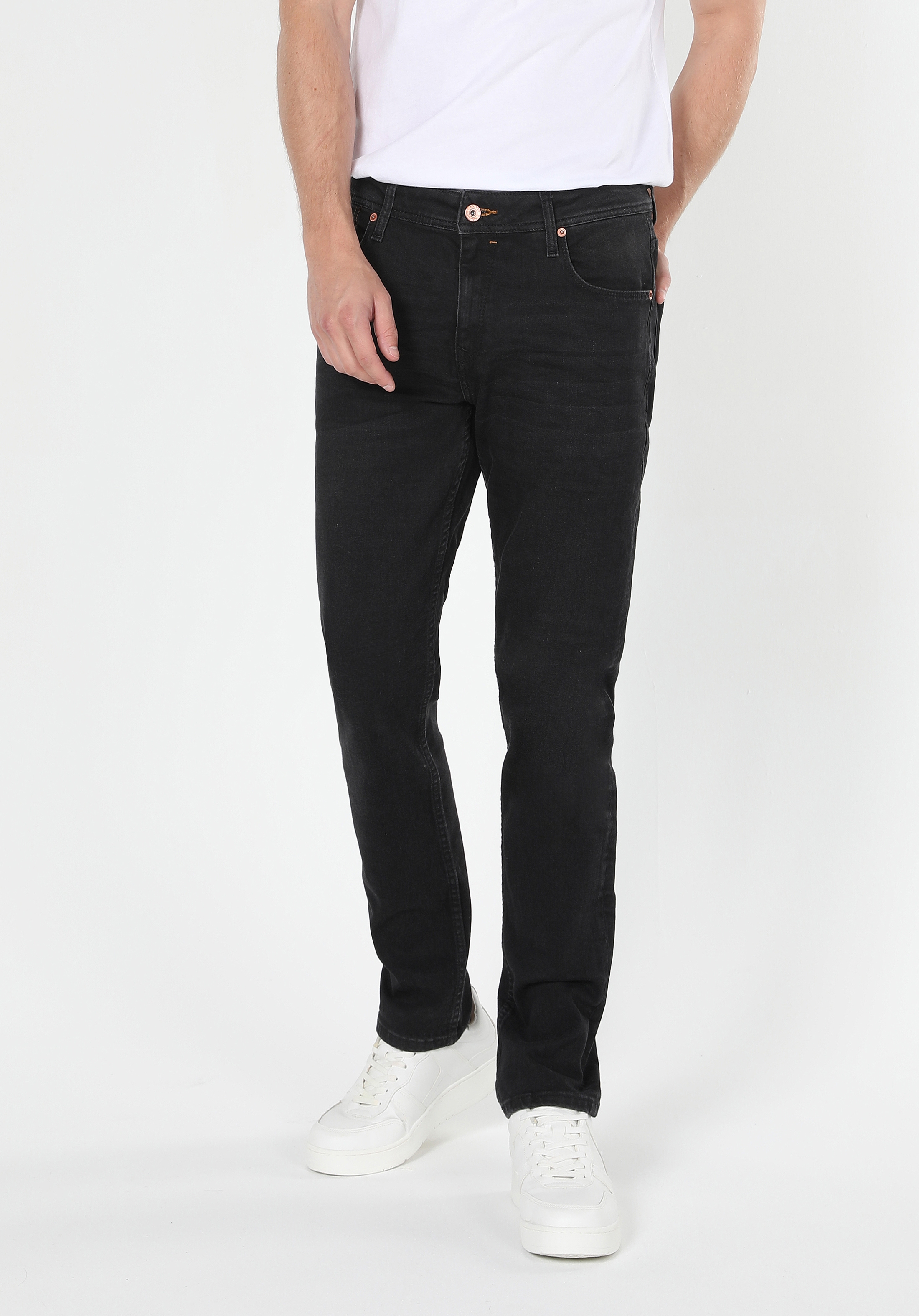 Afișați detalii pentru Pantaloni De Barbati Negru Straight Fit 044 KARL CL1060116