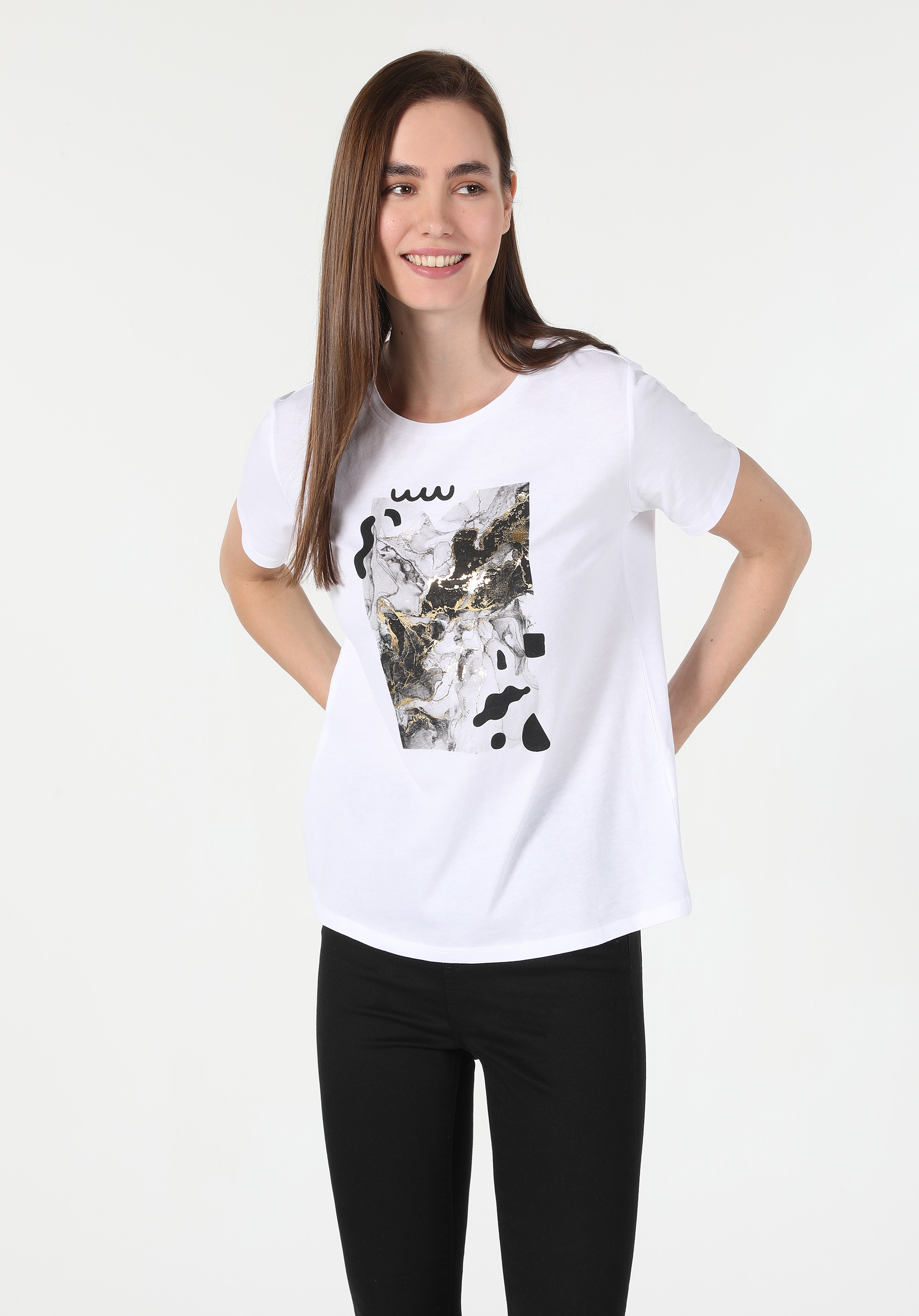 Afișați detalii pentru Tricou Cu Maneca Scurta De Dama Alb   CL1060609