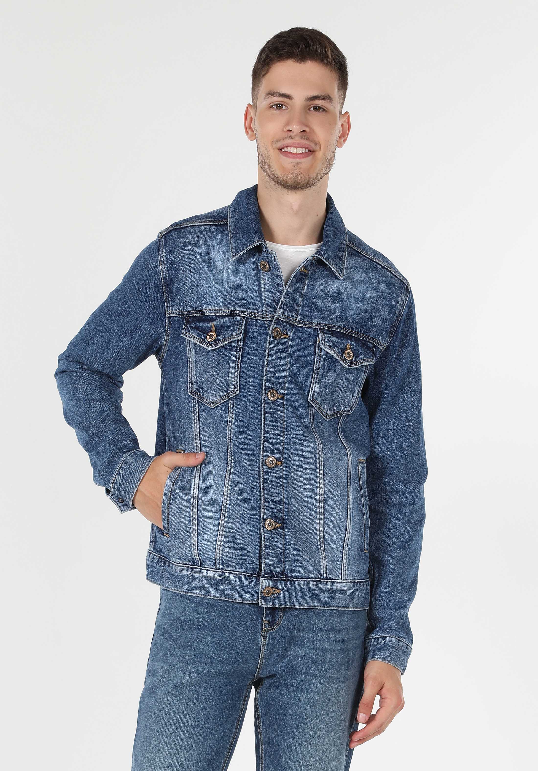 Afișați detalii pentru Jacheta De Barbati Denim Regular Fit  CL1060621