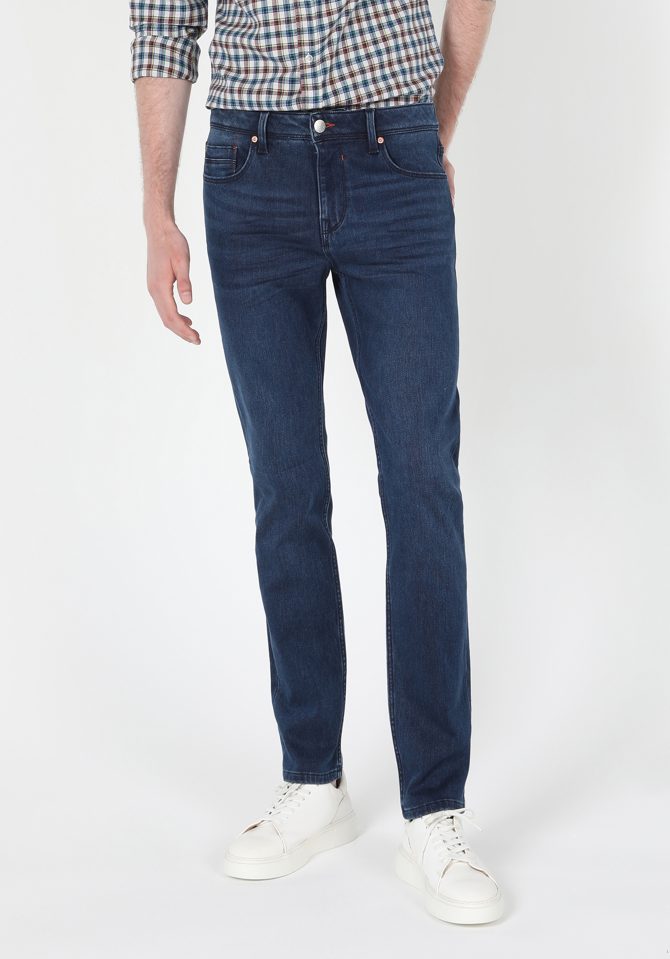 Afișați detalii pentru Pantaloni De Barbati Denim Straight Fit 044 KARL CL1060737