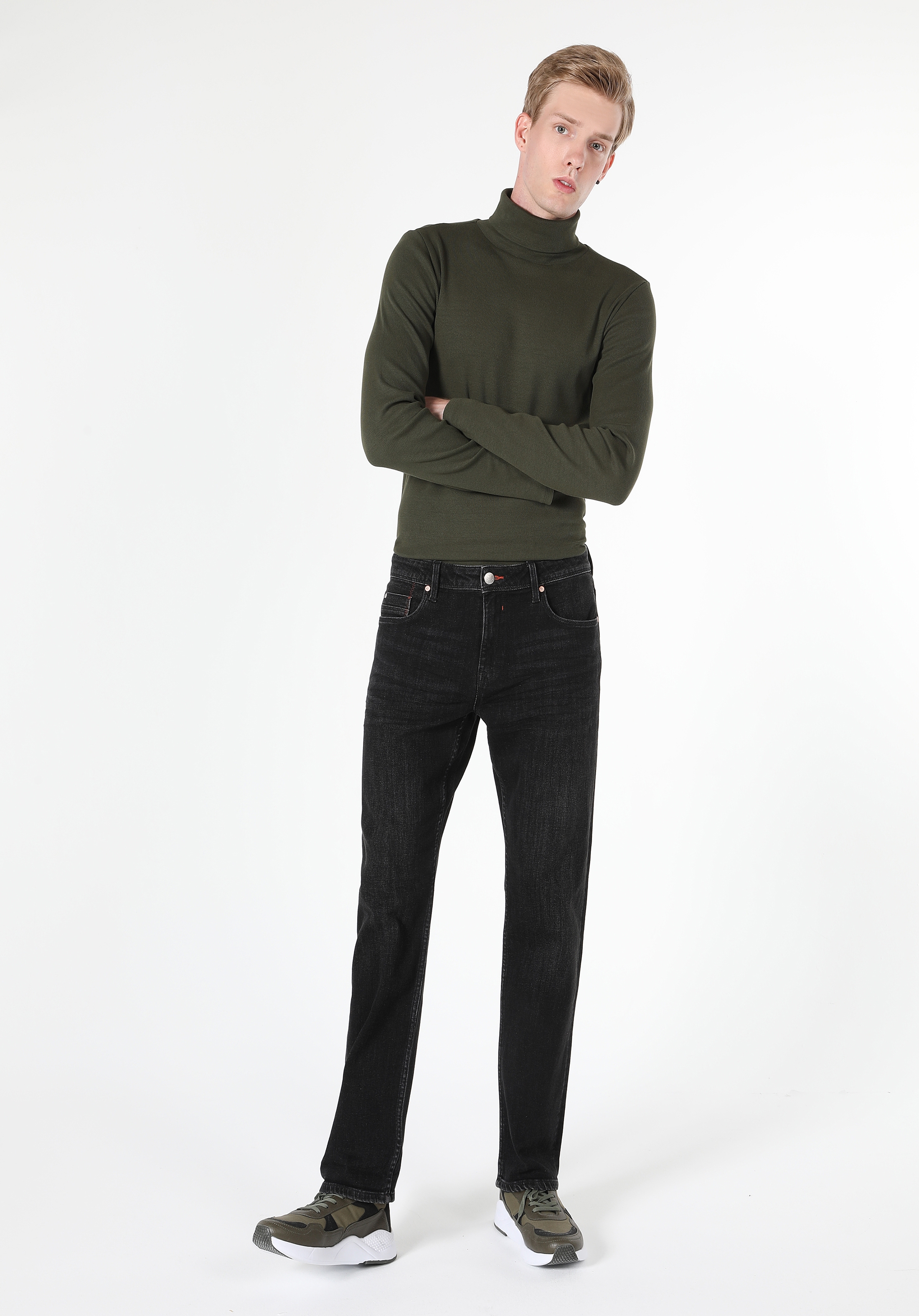 Afișați detalii pentru Pantaloni De Barbati Negru Regular Fit 045 DAVID CL1060830