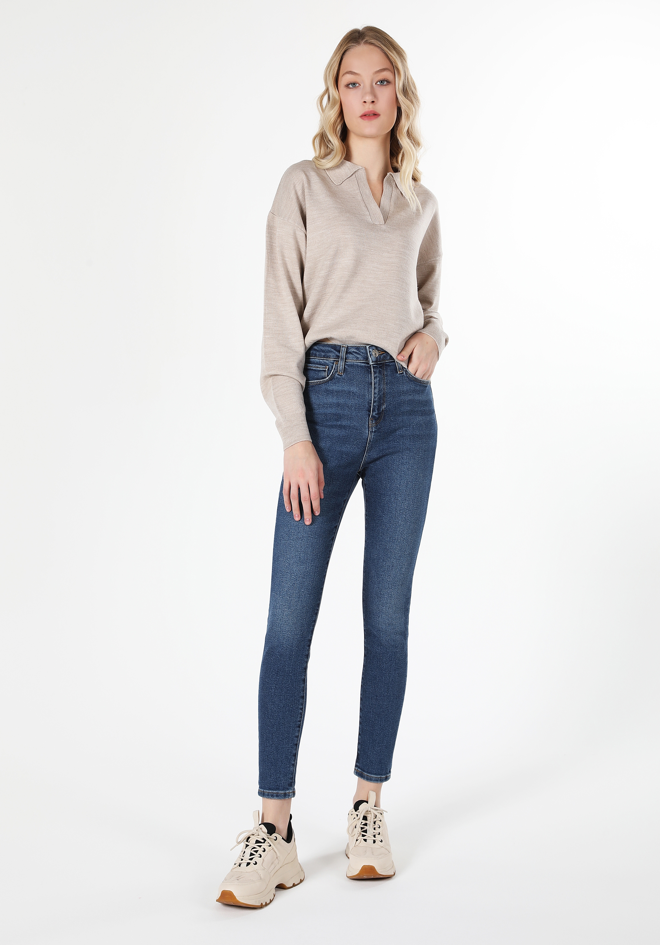 Afișați detalii pentru Pantaloni De Dama Denim Skinny Fit 760 DIANA CL1061436