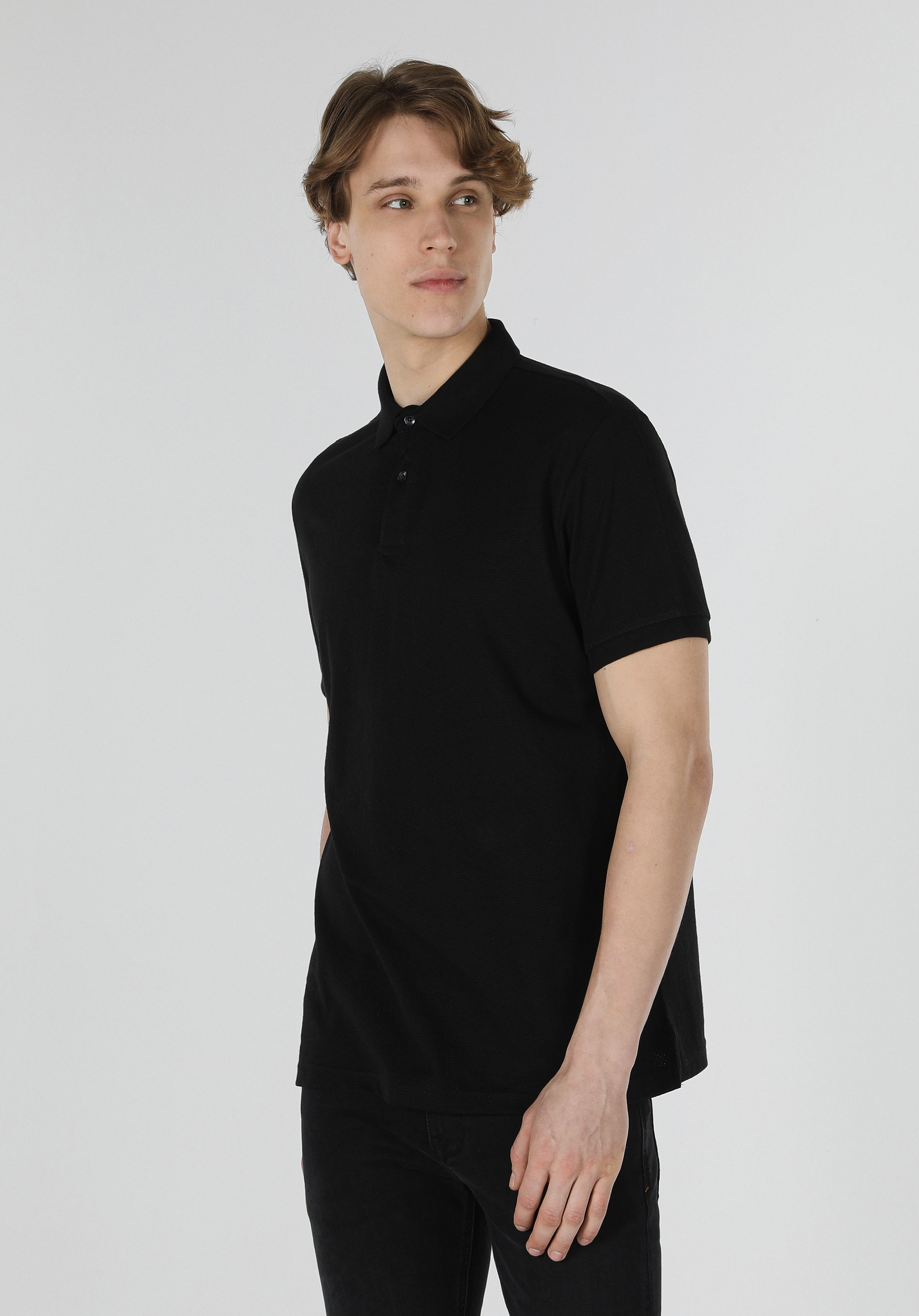 Afișați detalii pentru Tricou Polo Cu Maneca Scurta De Barbati Negru Regular Fit  CL1057487