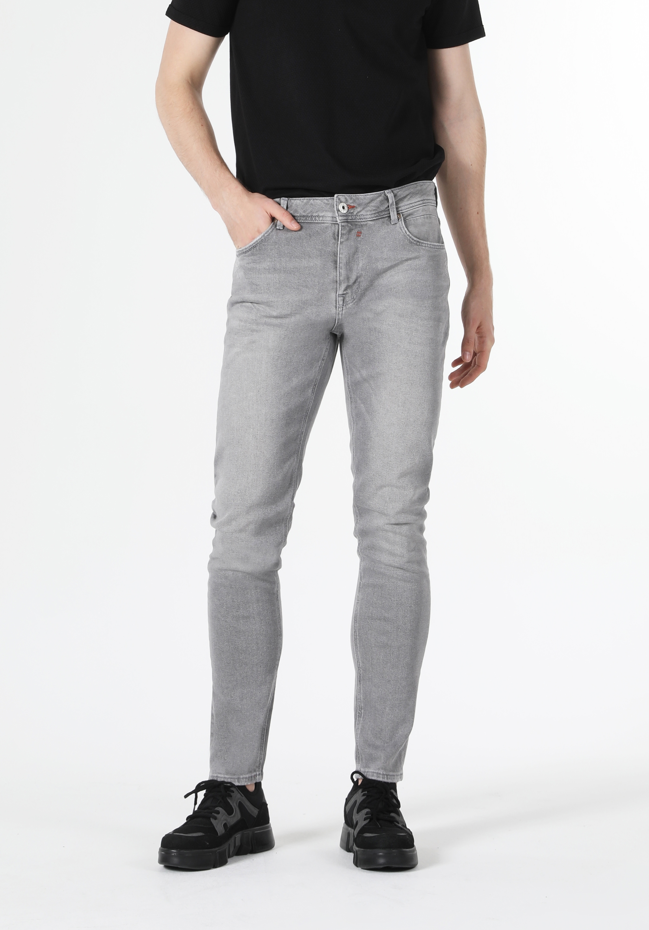 Afișați detalii pentru Pantaloni De Barbati Denim Slim Fit 041 DANNY CL1058220