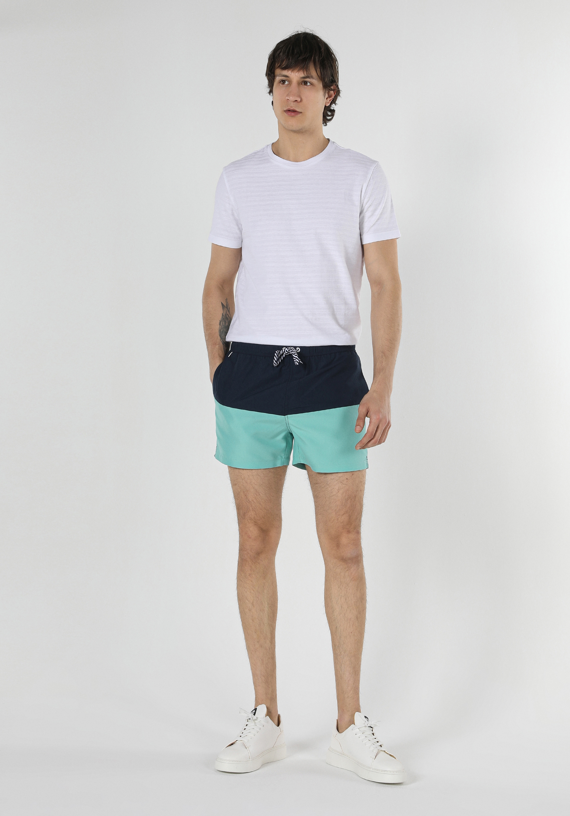 Afișați detalii pentru Short De Plaja De Barbati Verde Slim Fit  CL1047541