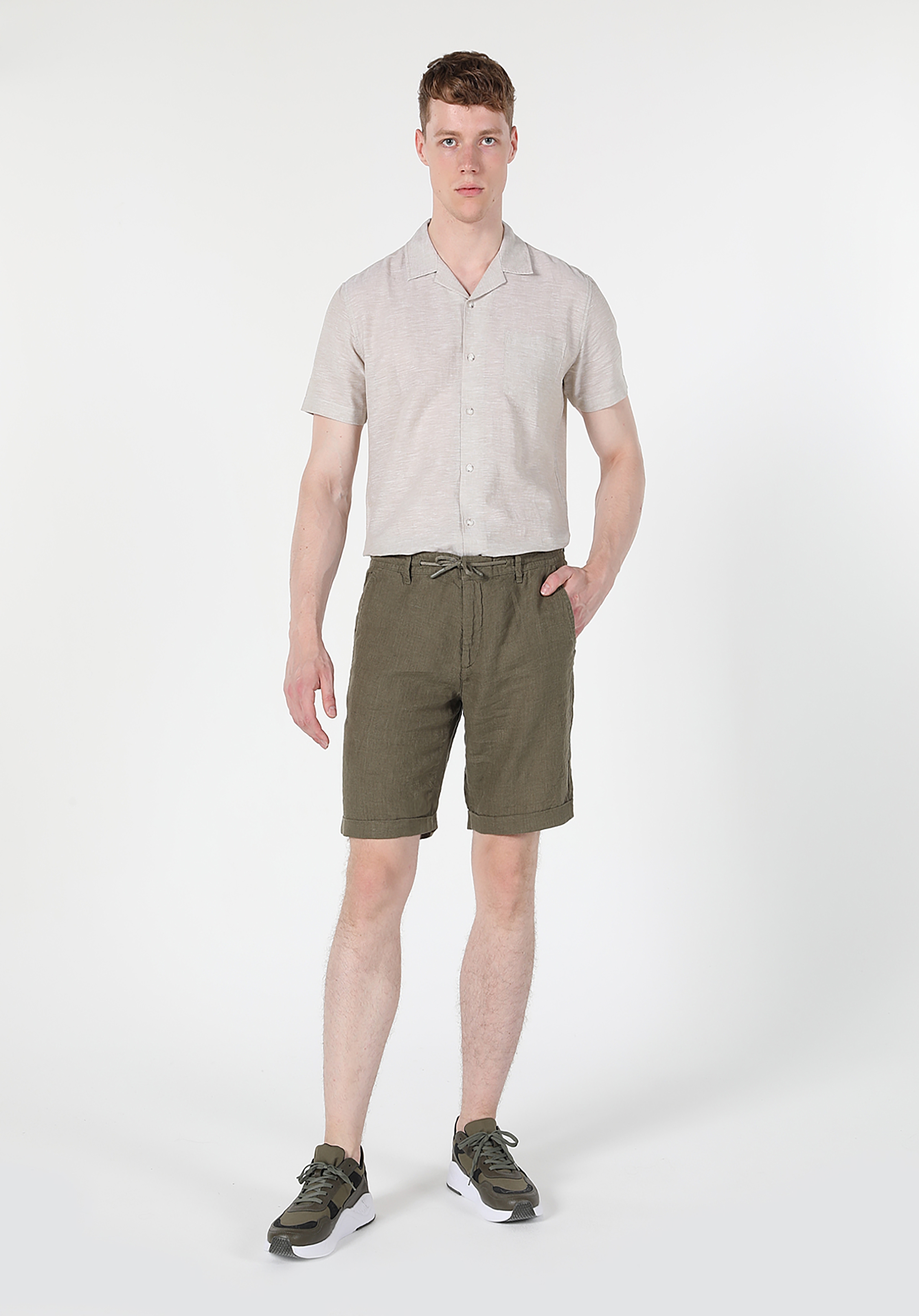 Afișați detalii pentru Short / Pantaloni Scurti De Barbati Verde Regular Fit  CL1059318