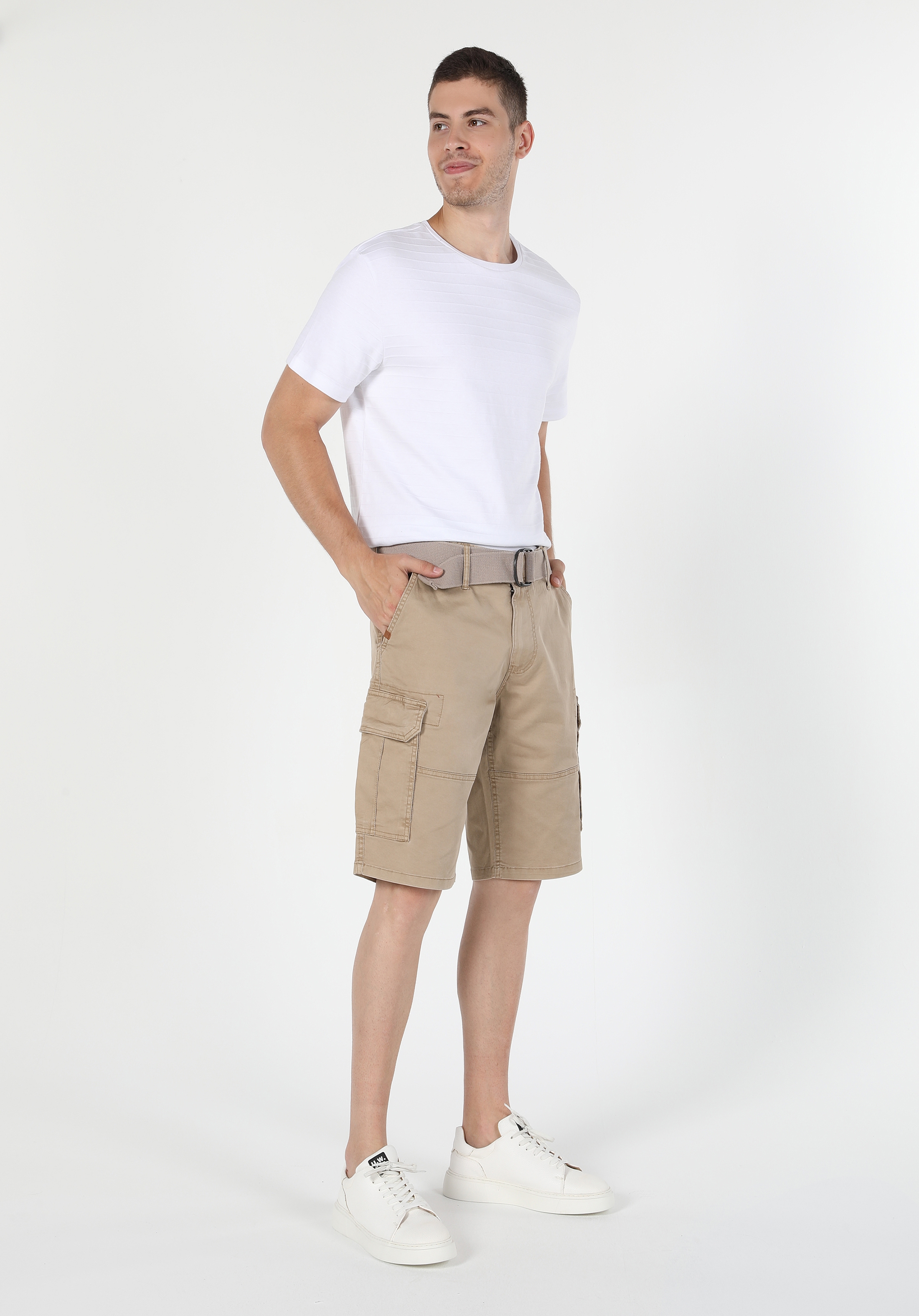 Afișați detalii pentru Short / Pantaloni Scurti De Barbati Maro Regular Fit  CL1059377