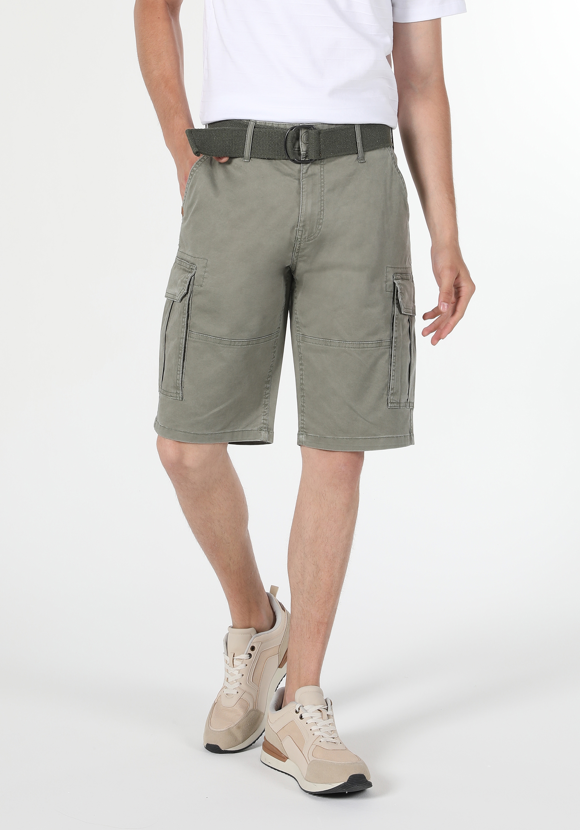 Afișați detalii pentru Short / Pantaloni Scurti De Barbati Verde Regular Fit  CL1059377