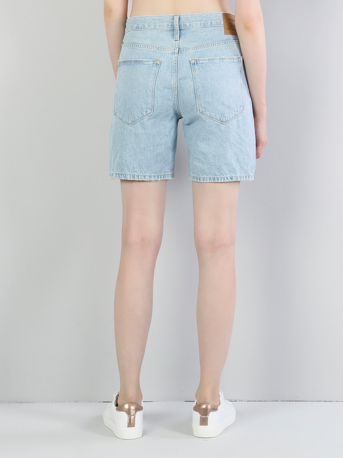 Afișați detalii pentru Albastru Femei Short / Pantaloni Scurti Regular Fit
