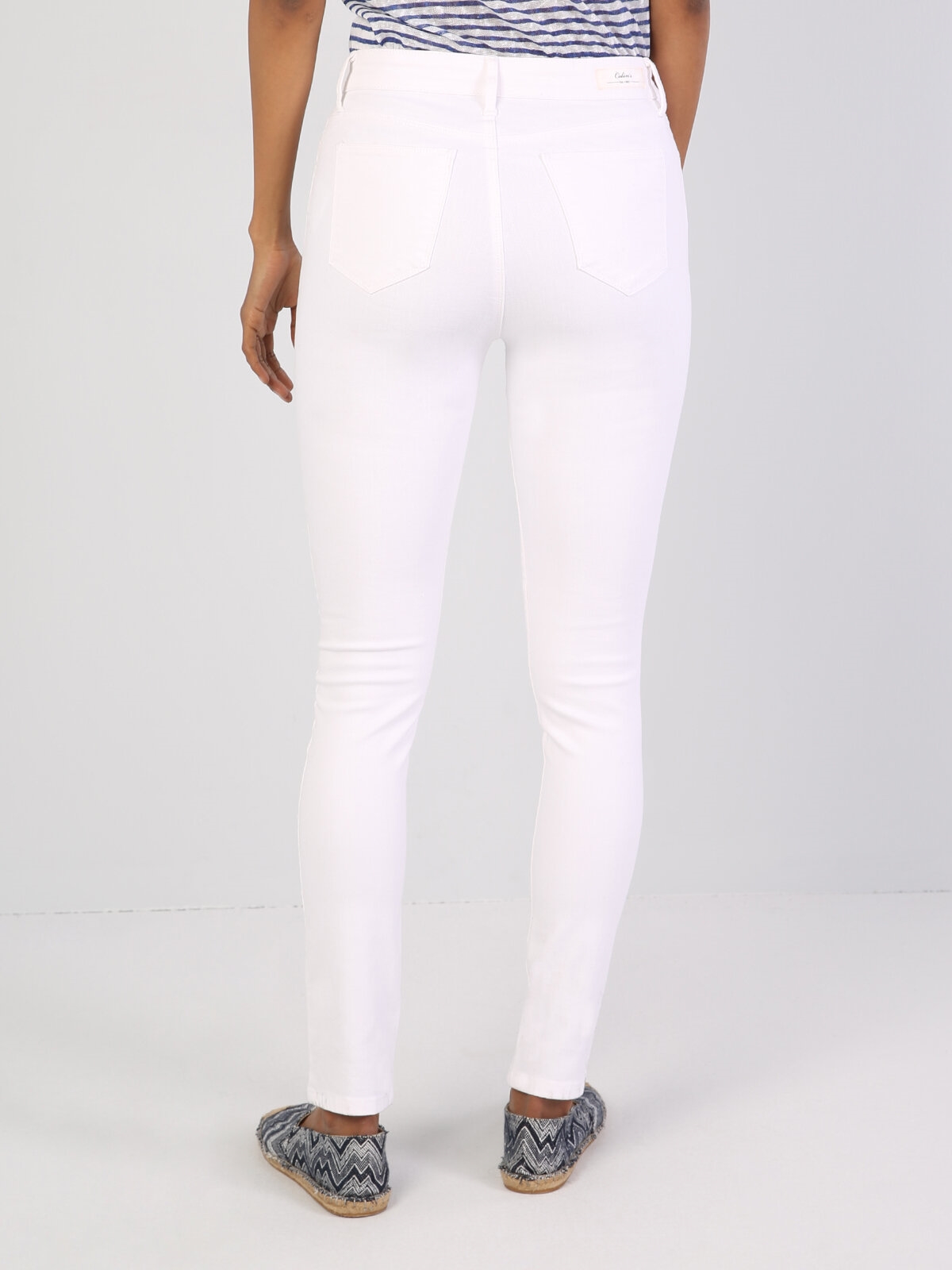 front Normally Twinkle Pantaloni De Dama Alb Super Slim Fit CL1042606 | Colin's