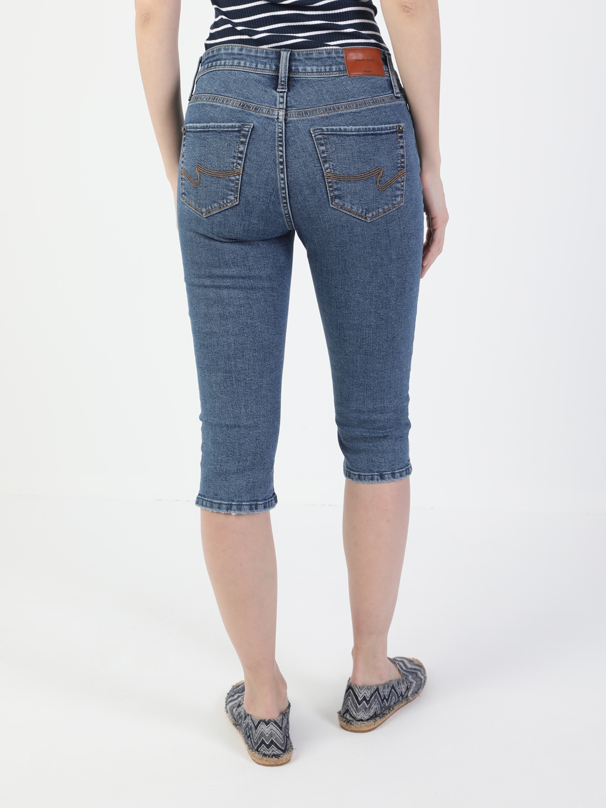 Afișați detalii pentru Blugi Scurti De Dama Denim Super Slim Fit 