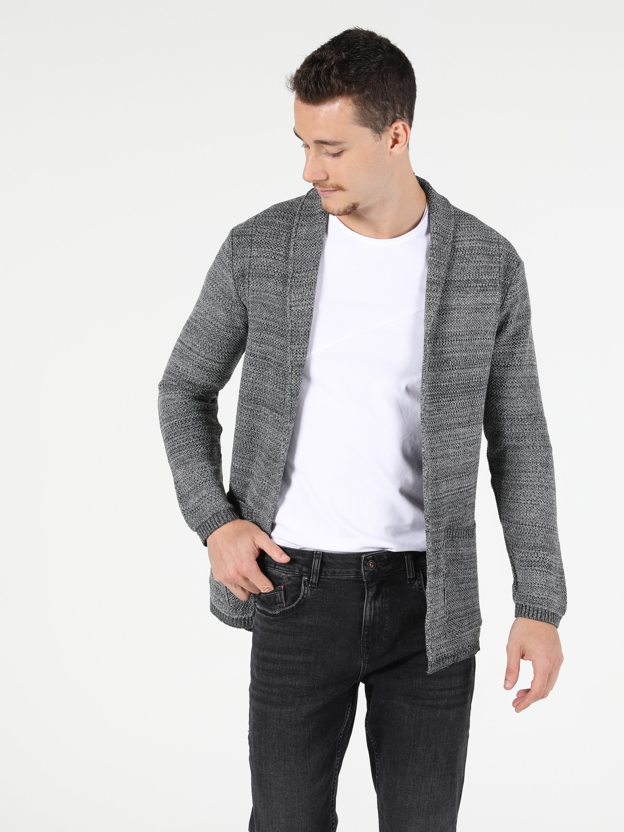 Afișați detalii pentru Cardigan De Barbati Gri Regular Fit 