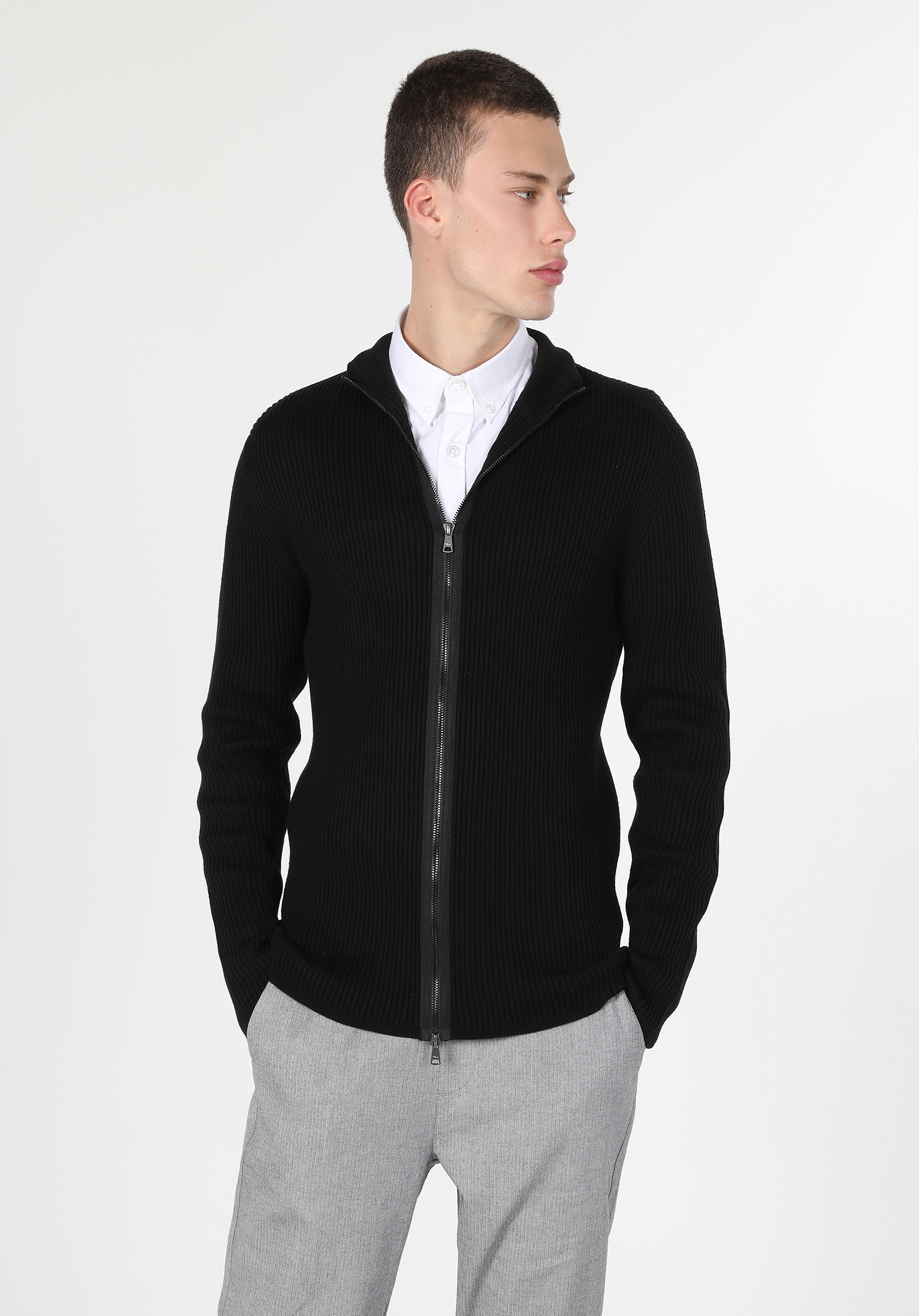 Afișați detalii pentru Cardigan De Barbati Negru Slim Fit 