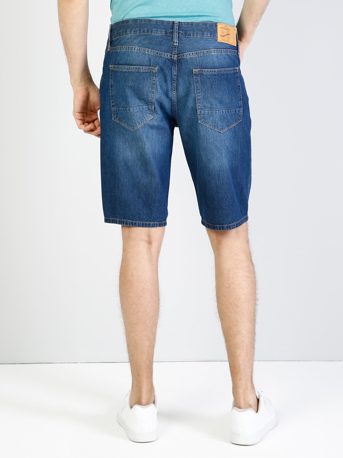 Afișați detalii pentru Albastru Barbati Short / Pantaloni Scurti Regular Fit