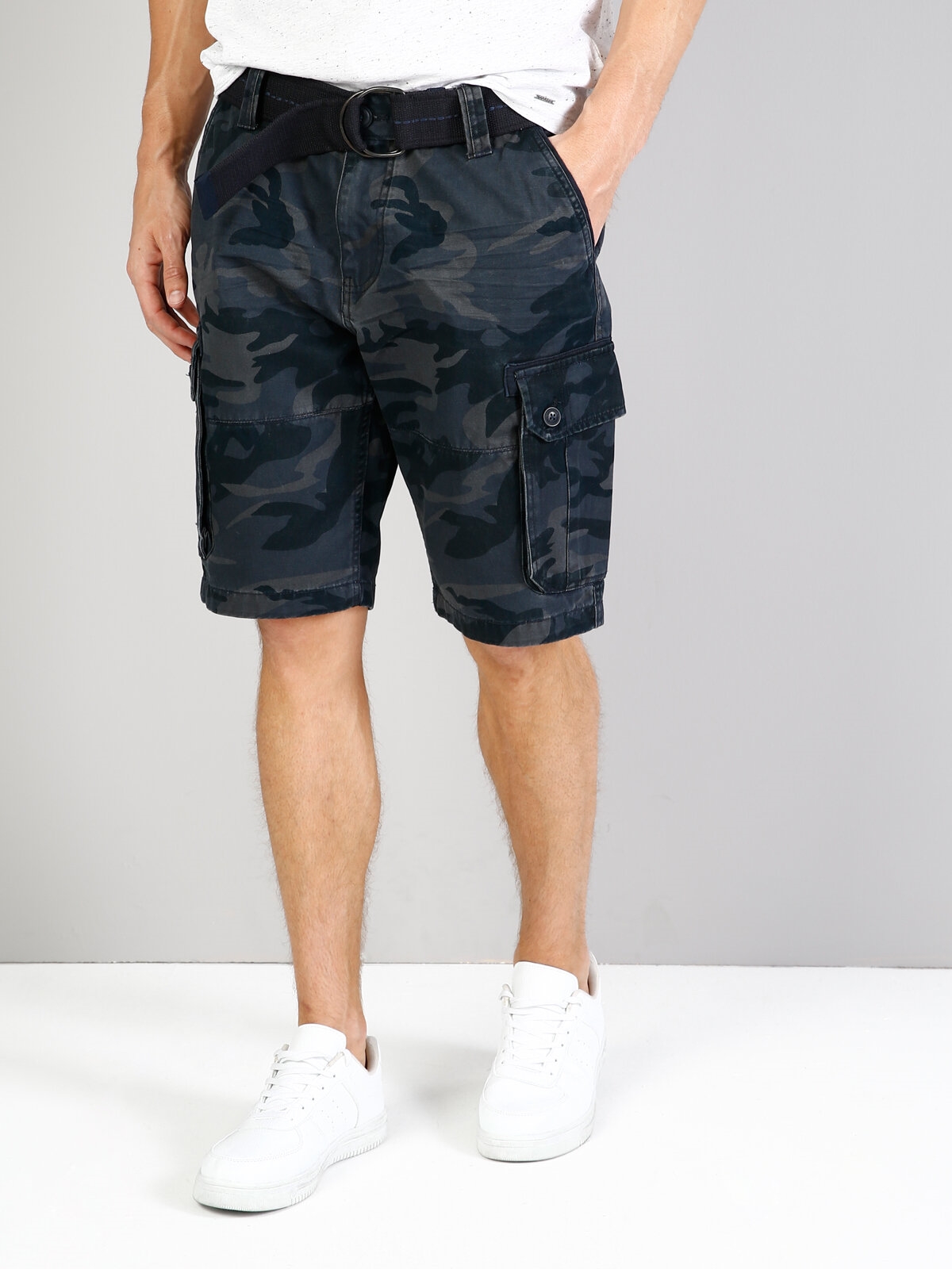 Afișați detalii pentru Albastru Marin Barbati Short / Pantaloni Scurti Regular Fit