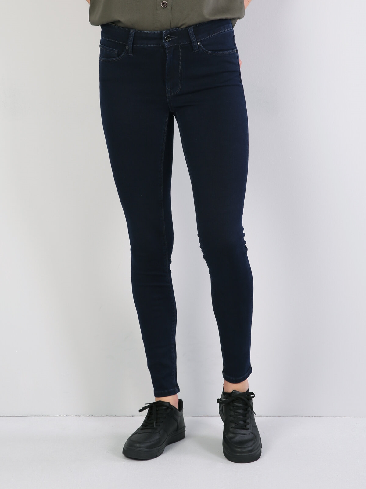 Afișați detalii pentru Pantaloni De Dama Albastru Marin Super Slim Fit 759 LARA