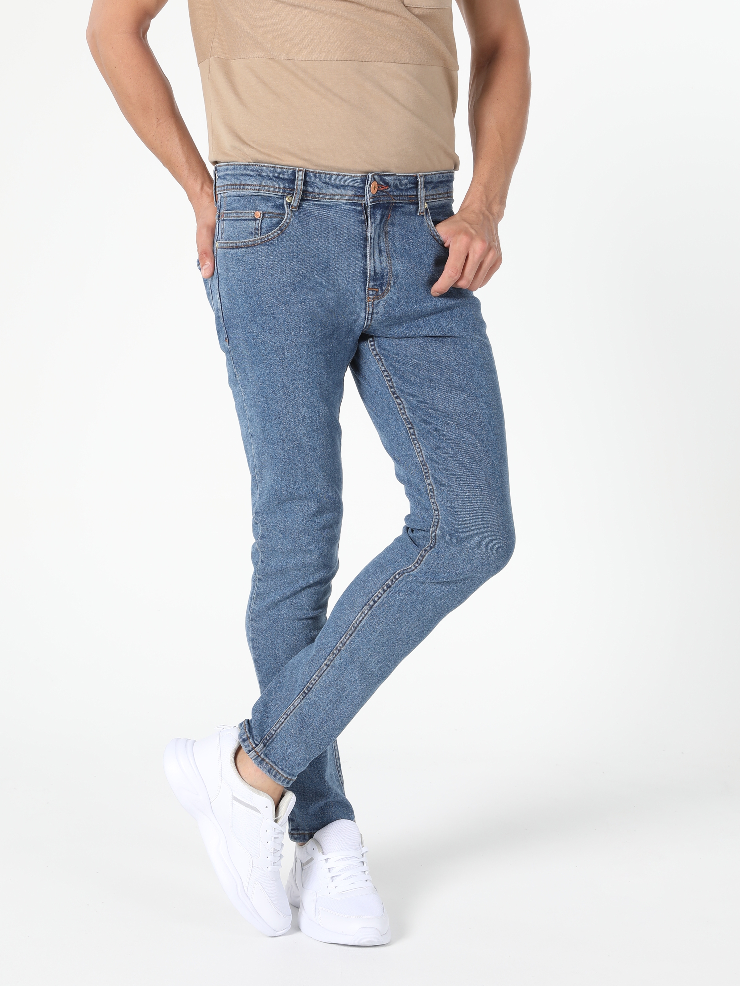 Afișați detalii pentru Pantaloni De Barbati Denim Slim Fit 041 DANNY