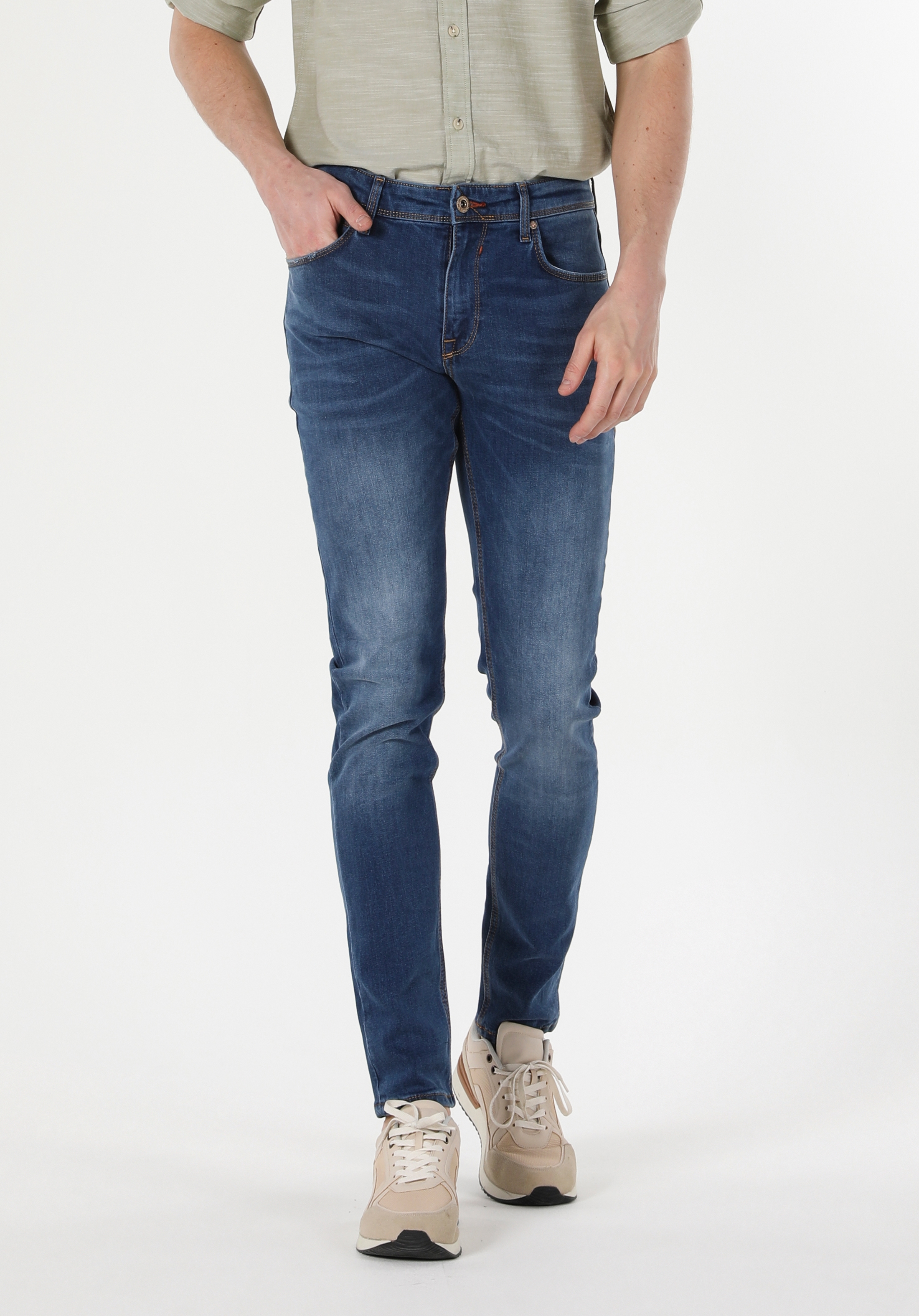 Afișați detalii pentru Pantaloni De Barbati Denim Slim Fit 041 Danny