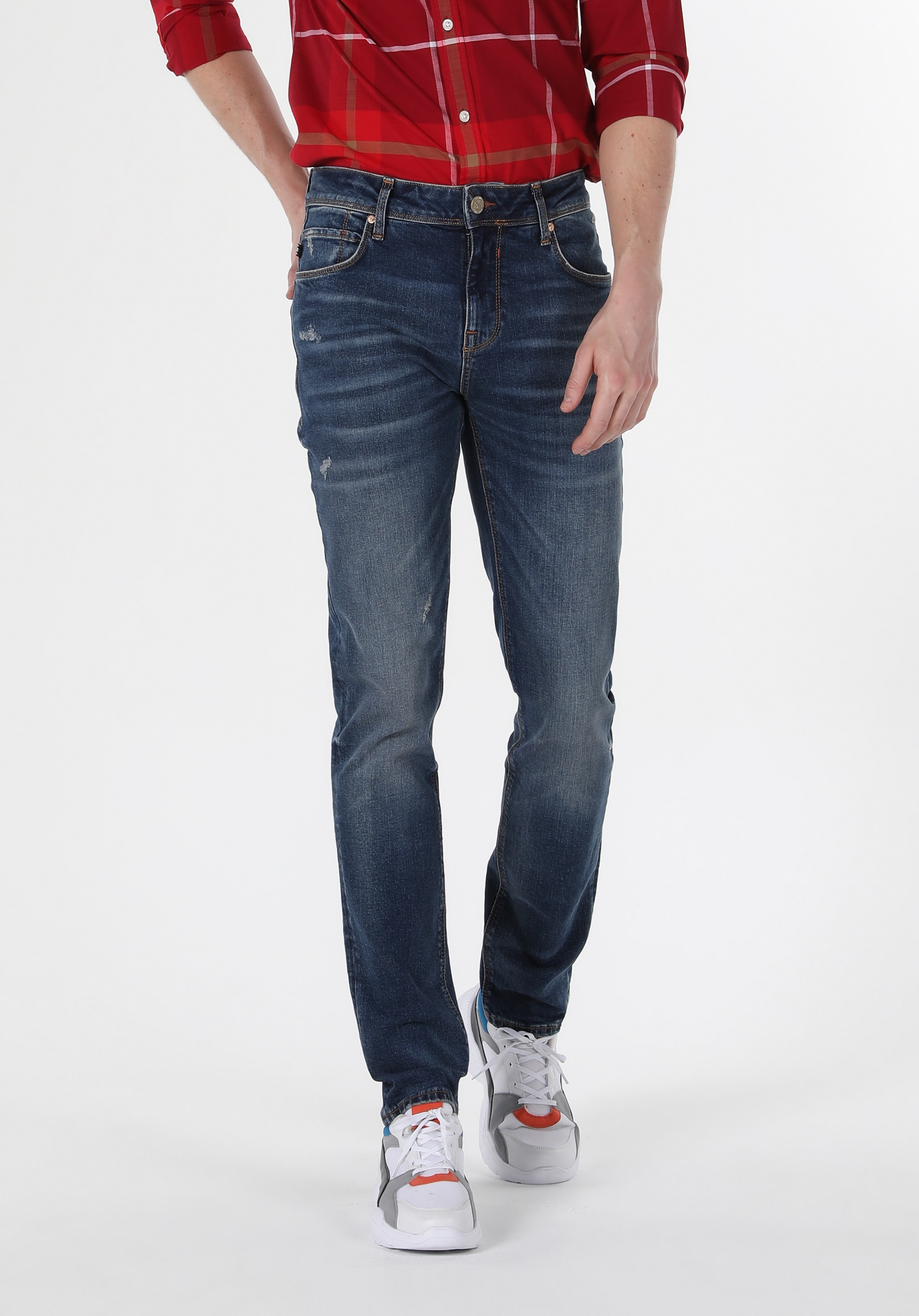 Afișați detalii pentru Pantaloni De Barbati Denim Straight Fit 044 Karl