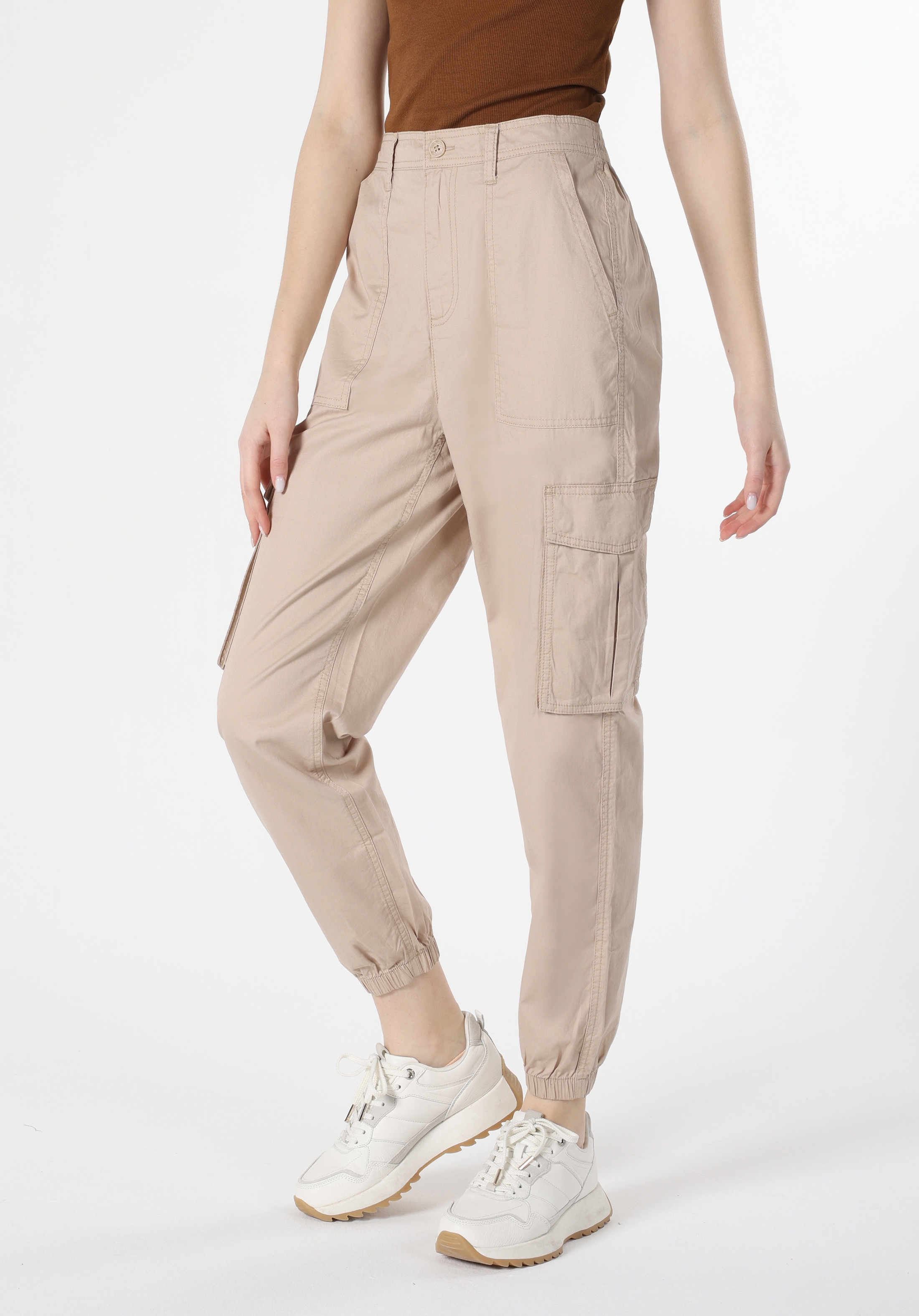 Afișați detalii pentru Pantaloni De Dama Bej Regular Fit  CL1063165