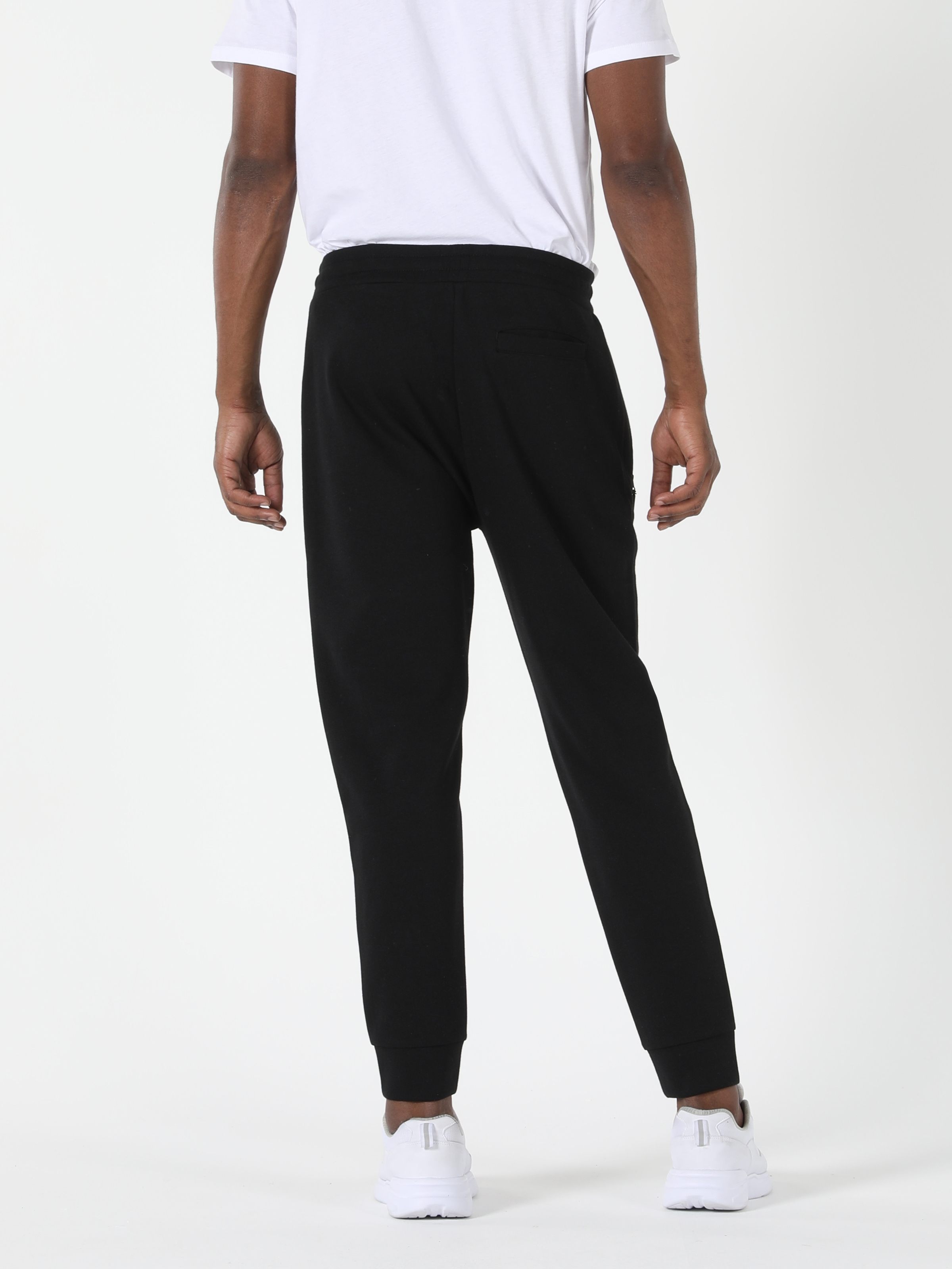 Afișați detalii pentru Pantaloni De Trening De Barbati Negru Slim Fit  