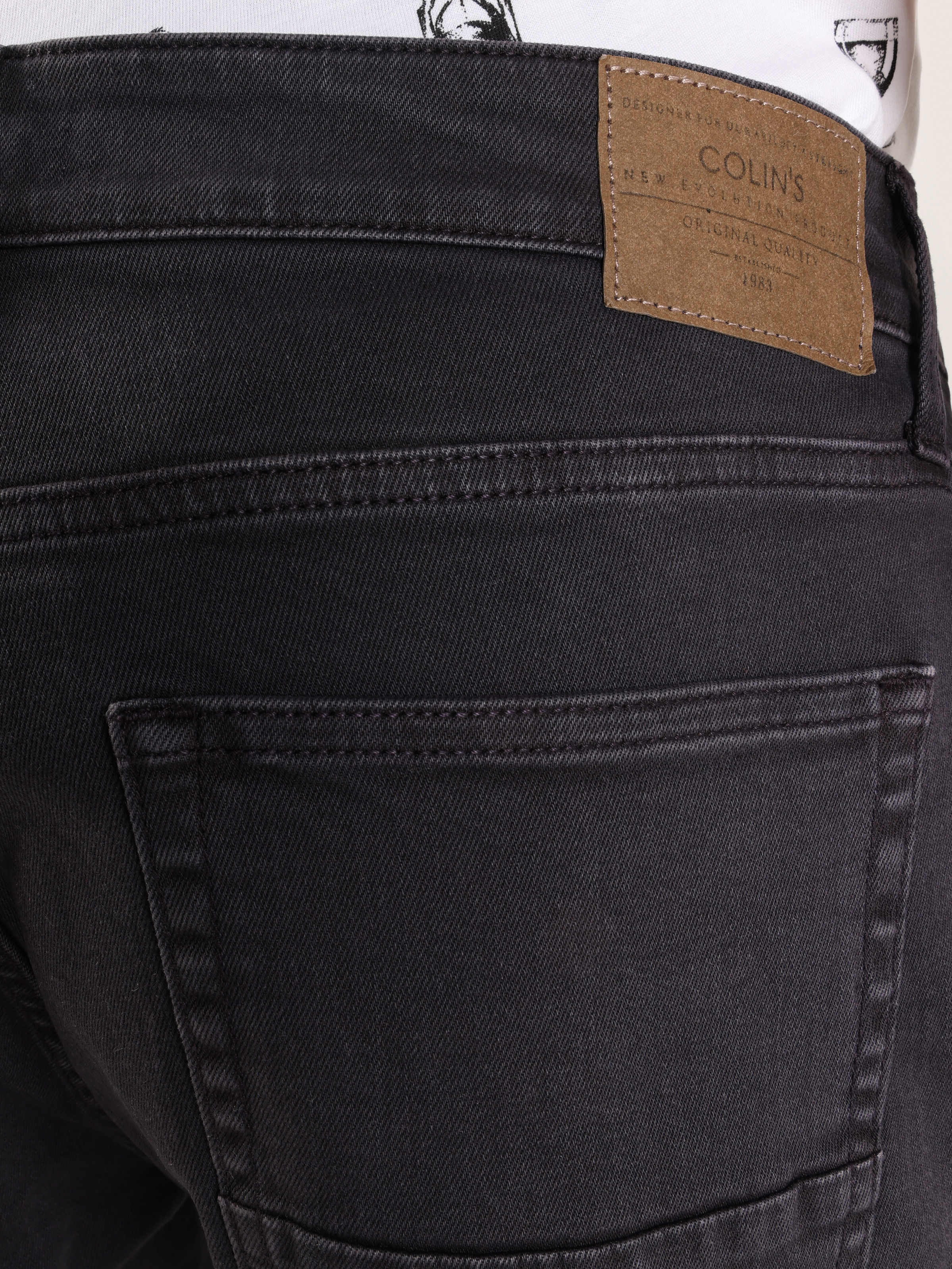 Afișați detalii pentru Short / Pantaloni Scurti De Barbati Antracit Regular Fit  CL1062644
