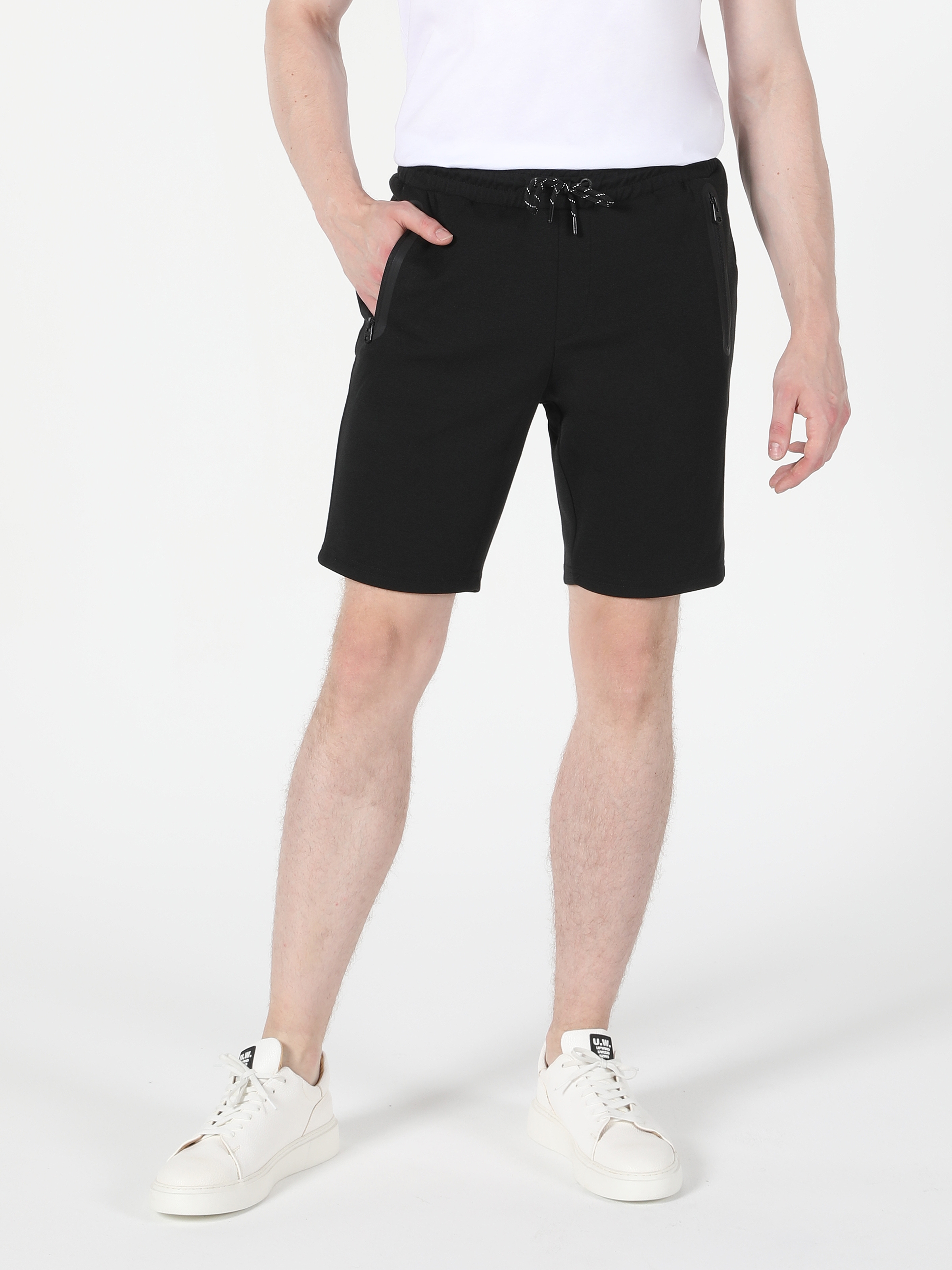 Afișați detalii pentru Short / Pantaloni Scurti De Barbati Negru Slim Fit  
