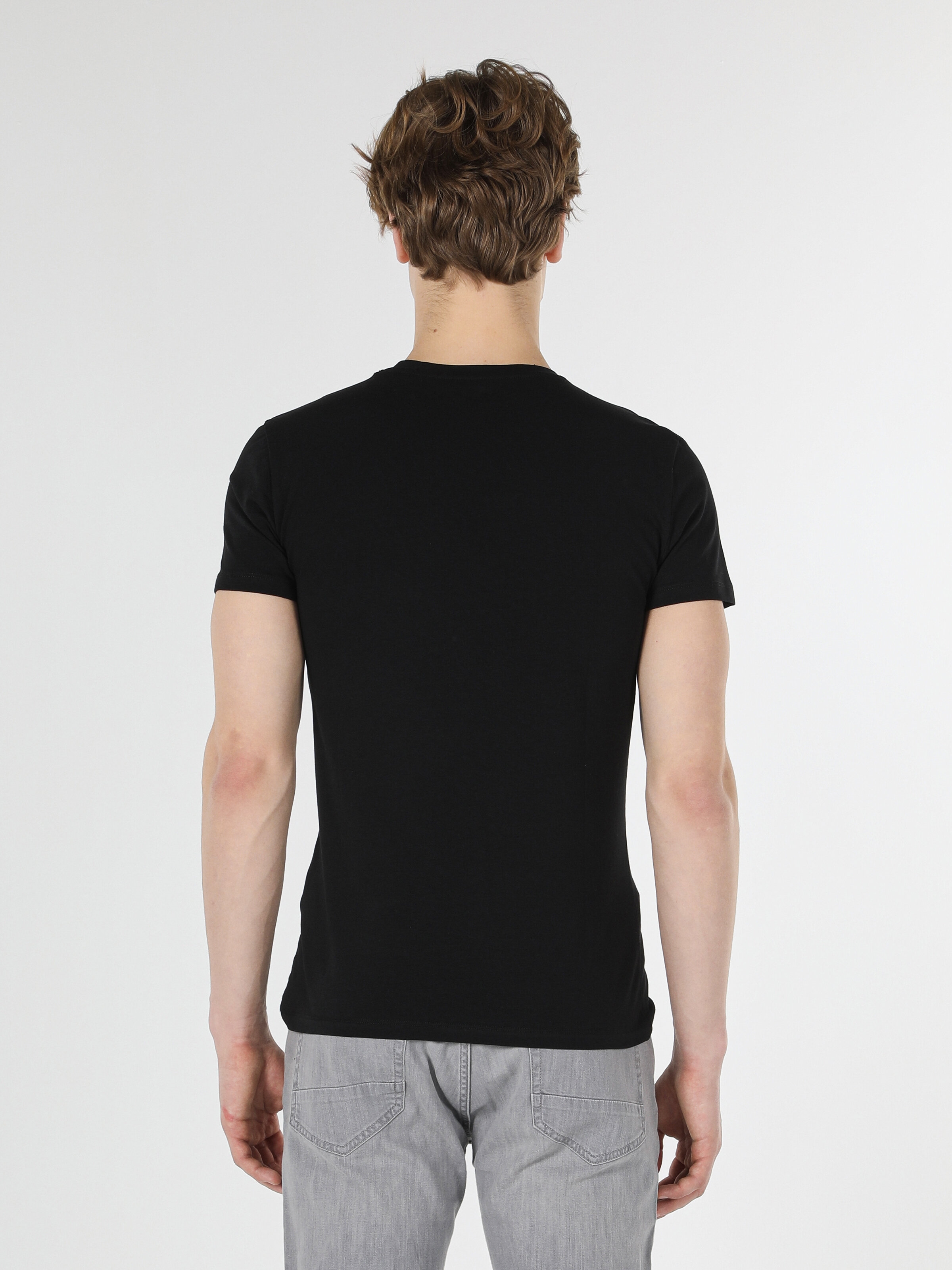 Afișați detalii pentru Tricou Cu Maneca Scurta De Barbati Negru Slim Fit 