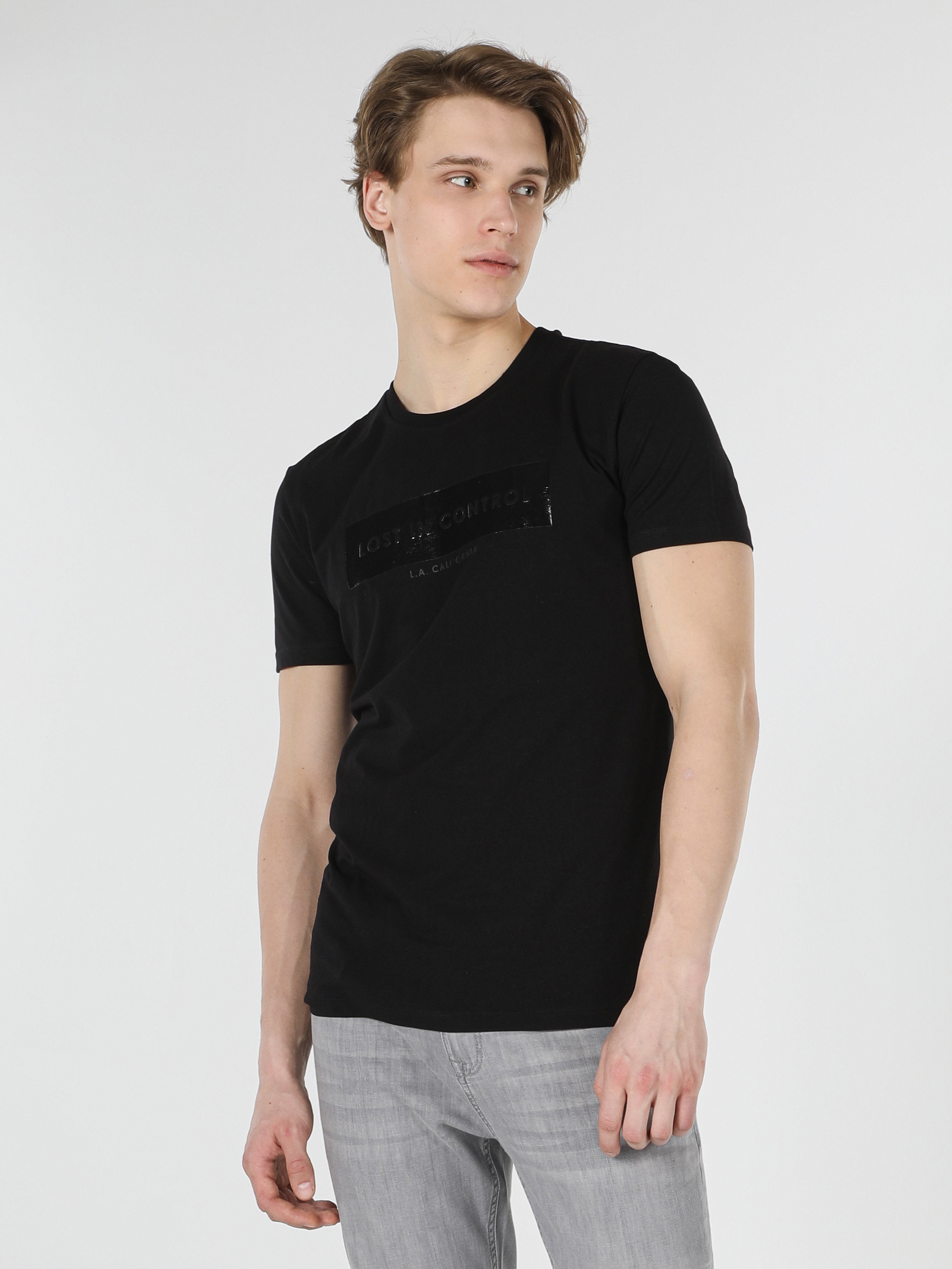 Afișați detalii pentru Tricou Cu Maneca Scurta De Barbati Negru Slim Fit 