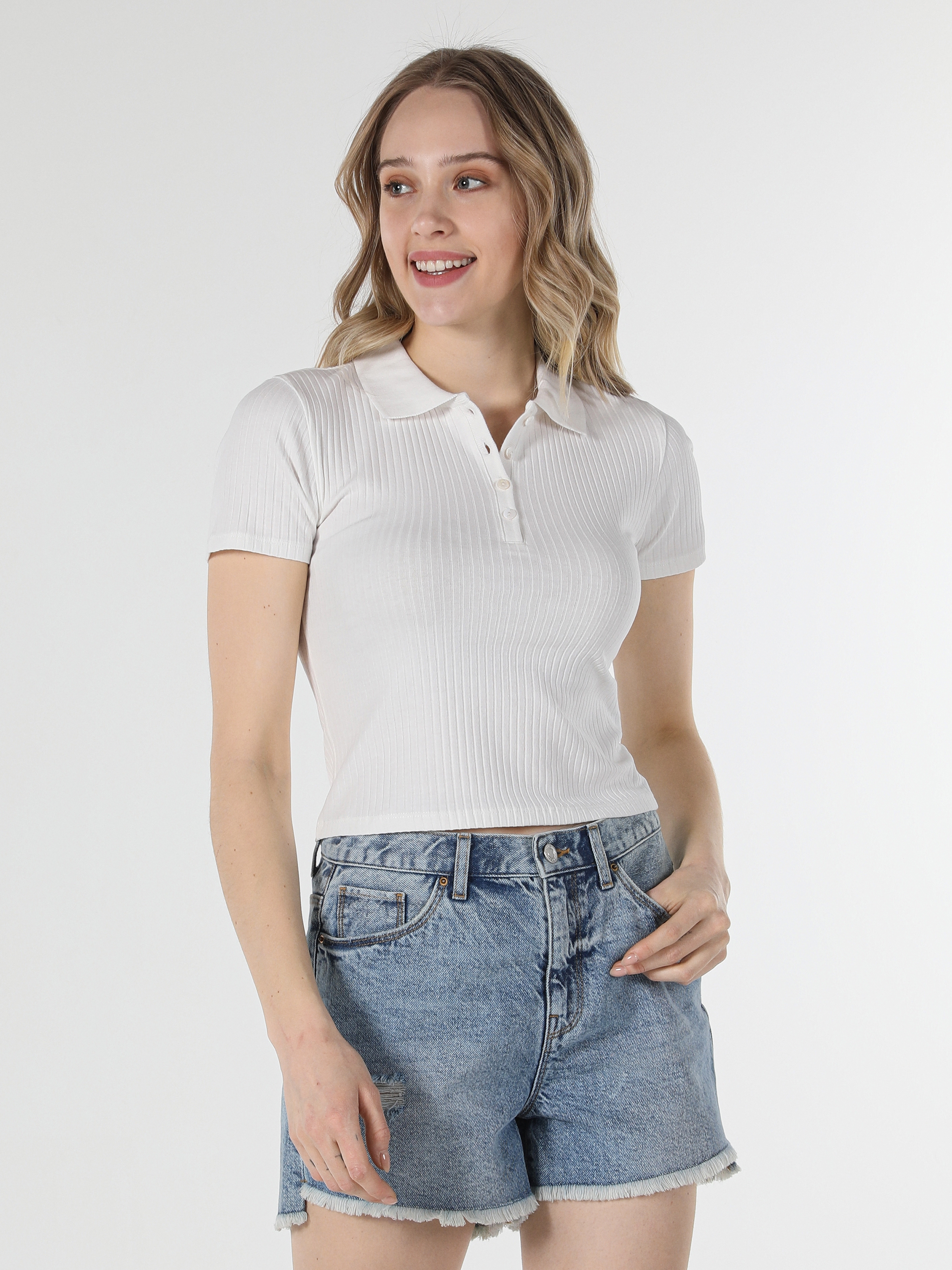 Afișați detalii pentru Tricou Cu Maneca Scurta De Dama Alb Slim Fit  CL1059123