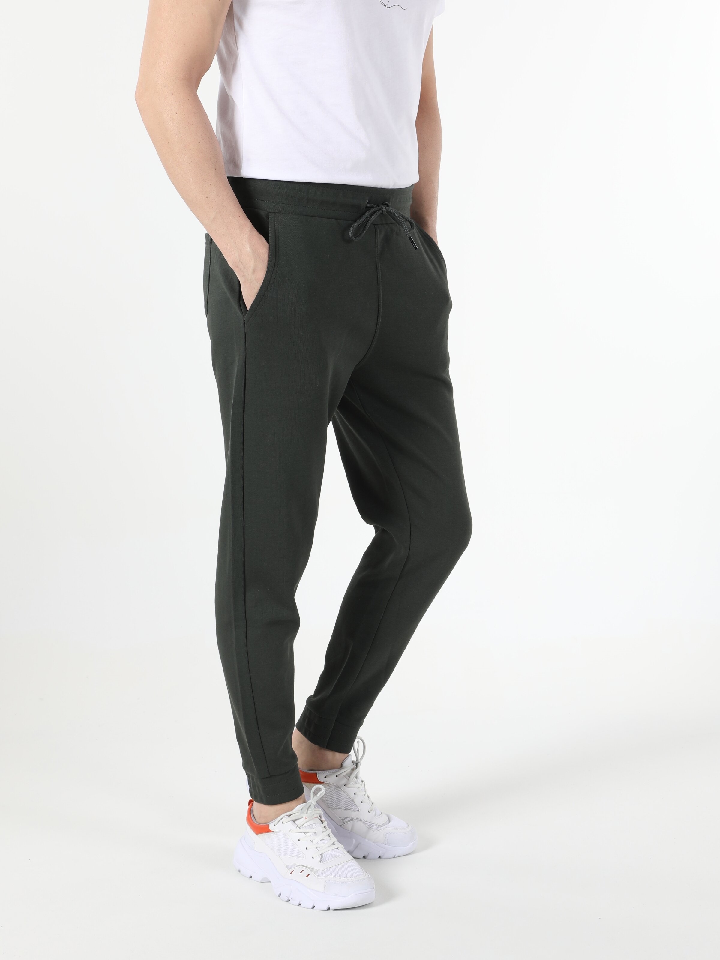 Afișați detalii pentru Pantaloni De Trening De Barbati Kaki Slim Fit 