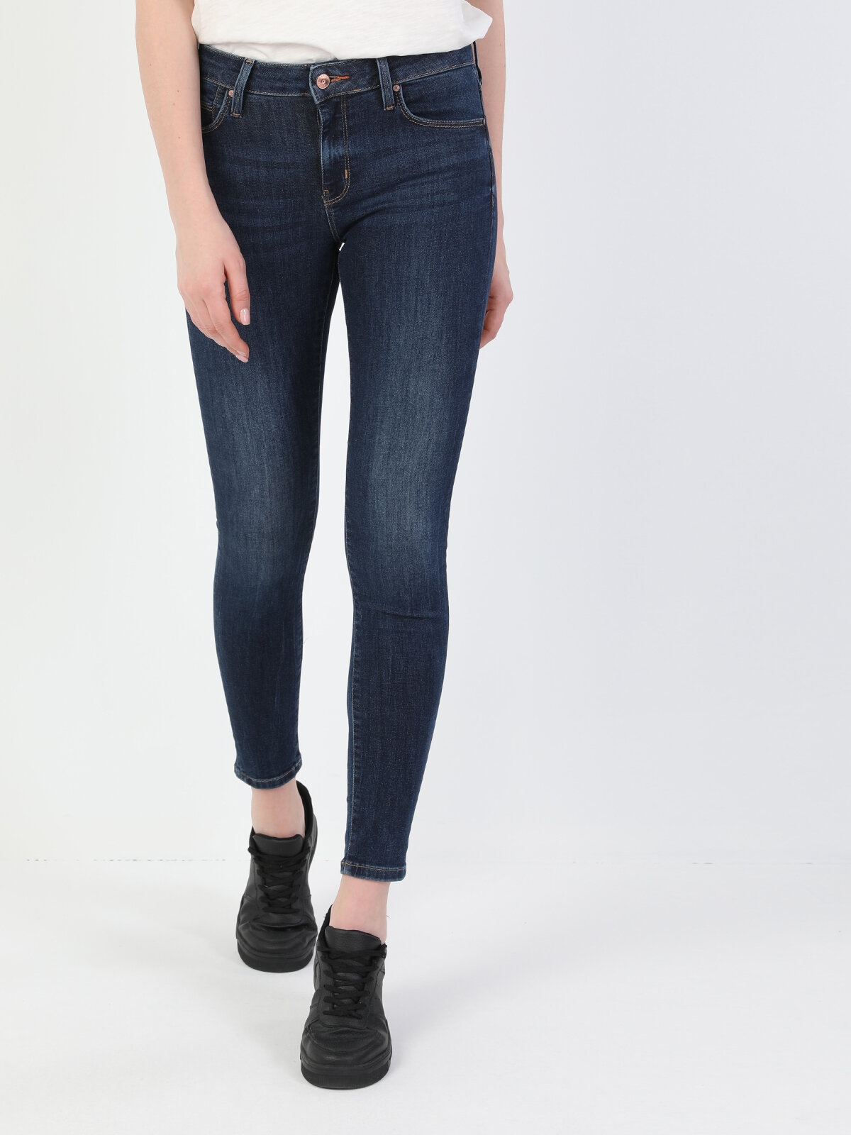 Afișați detalii pentru Pantaloni De Dama Albastru inchis Super Slim Fit 759 LARA