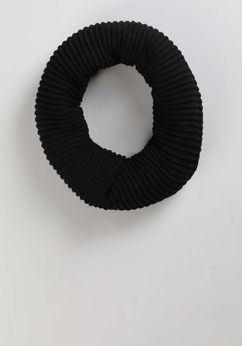 Imagine a Eșarfă Neagră Pentru Bărbați