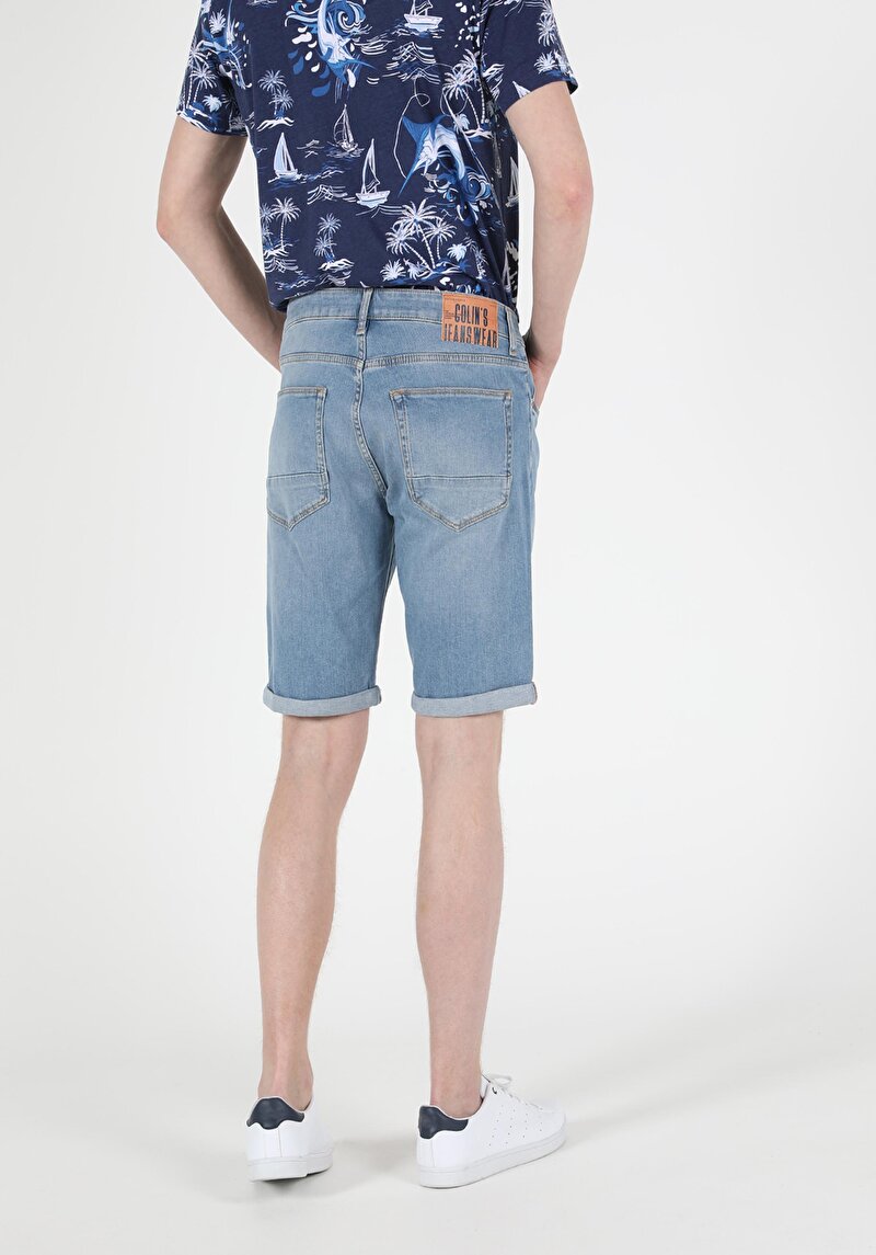 Afișați detalii pentru Short / Pantaloni Scurti De Barbati Denim Straight Fit 044 Karl Cl1049615