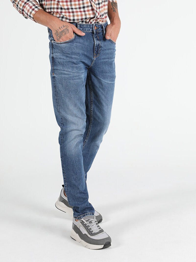 Imagine a Pantaloni De Barbati Denim Straight Fit 044 Karl Cl1050583